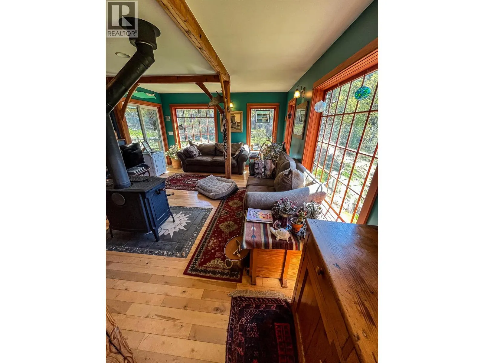 395 BOVEN Road