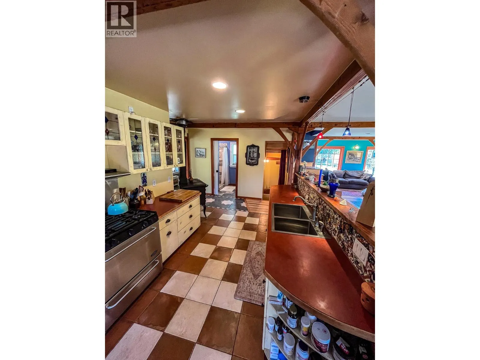 395 BOVEN Road