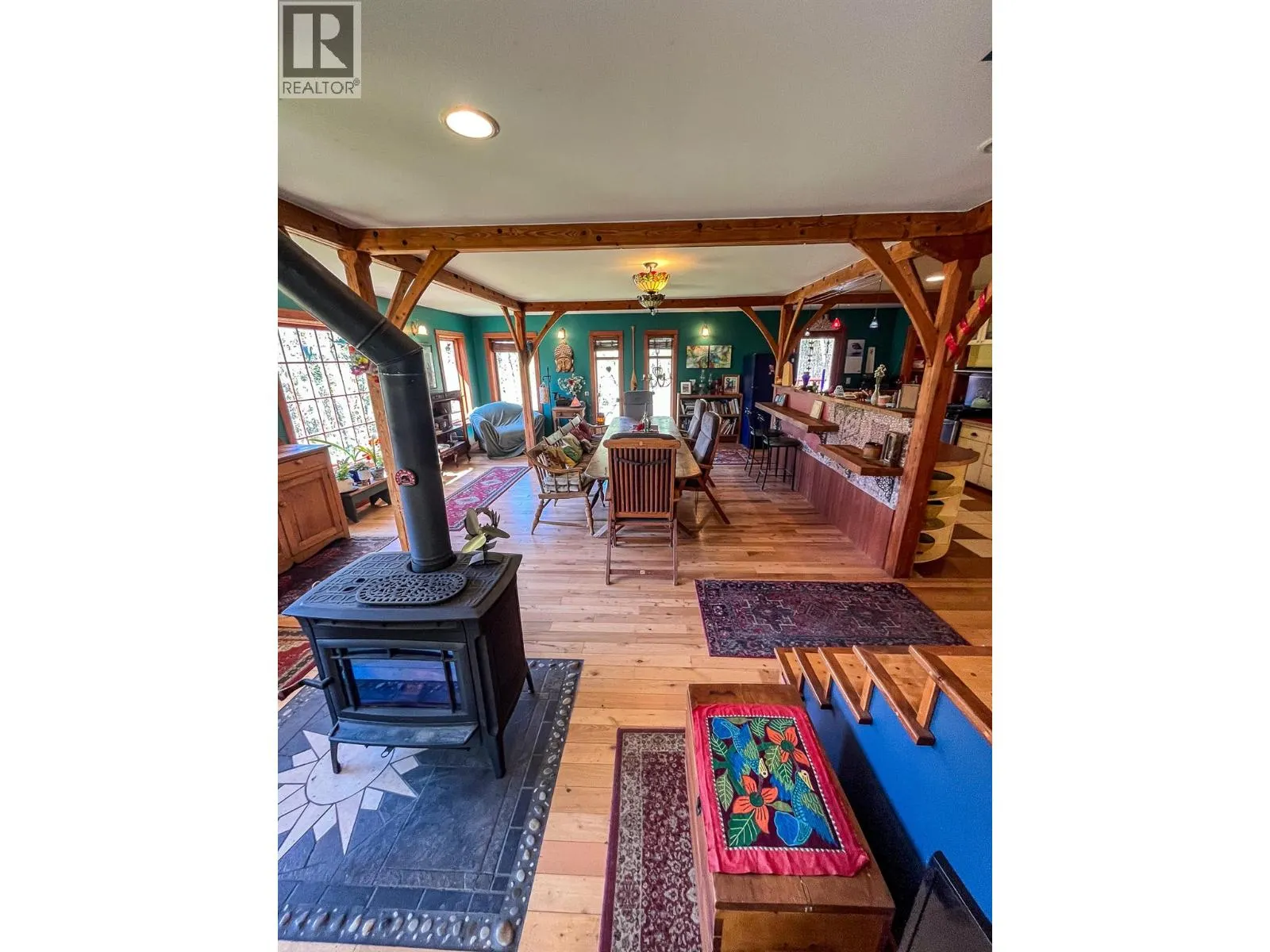 395 BOVEN Road