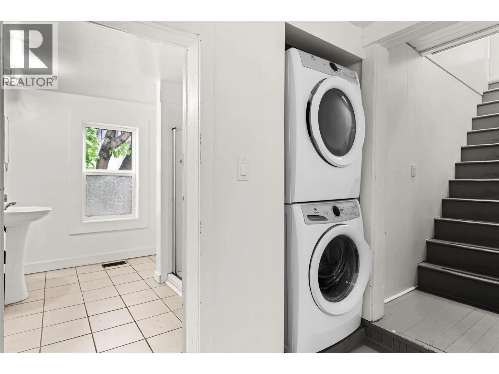 604 Fourth Street E