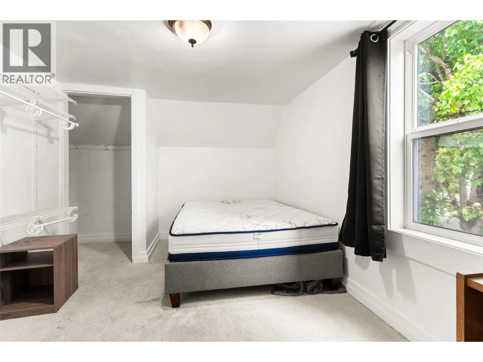 604 Fourth Street E
