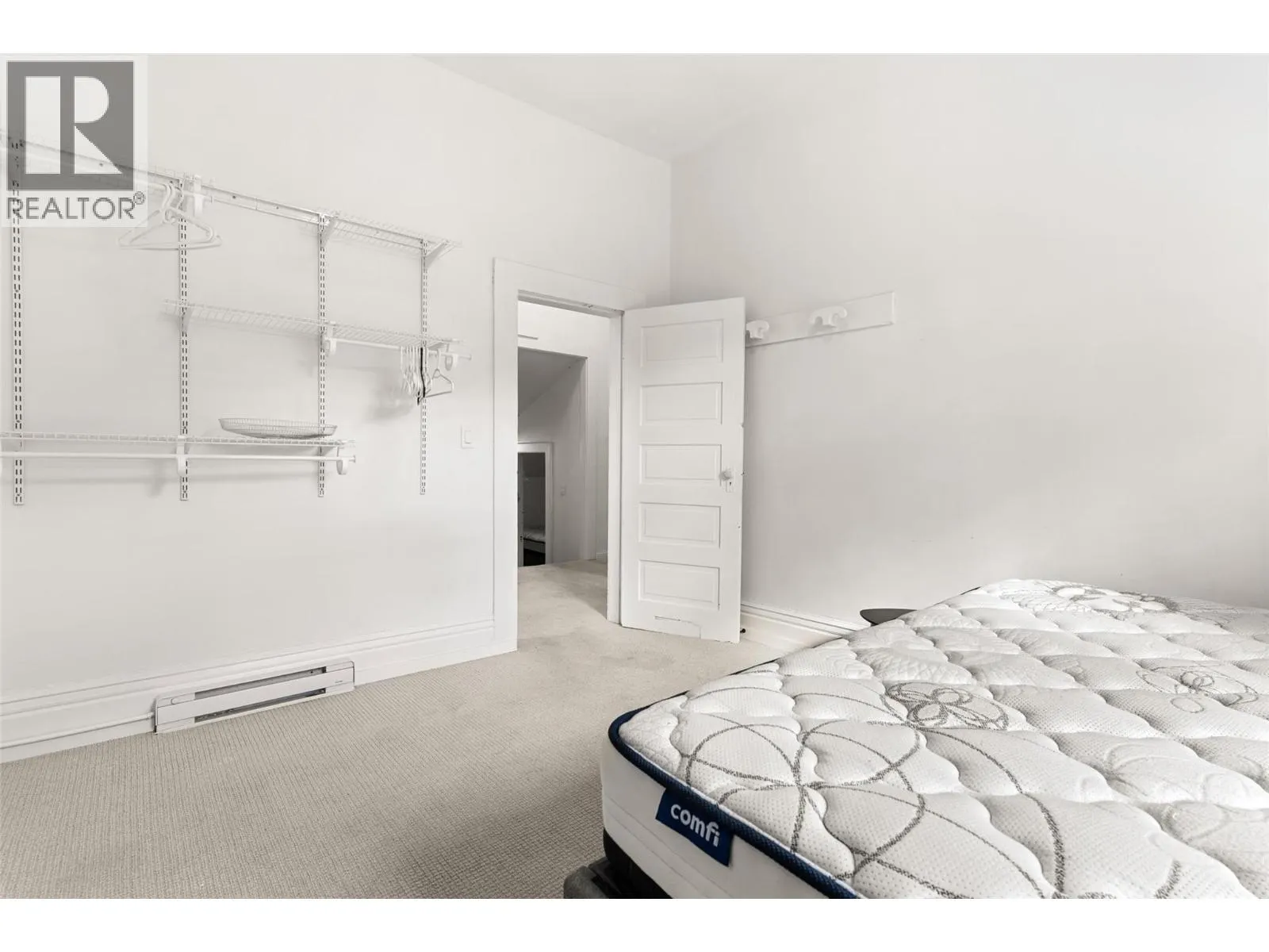 604 Fourth Street E