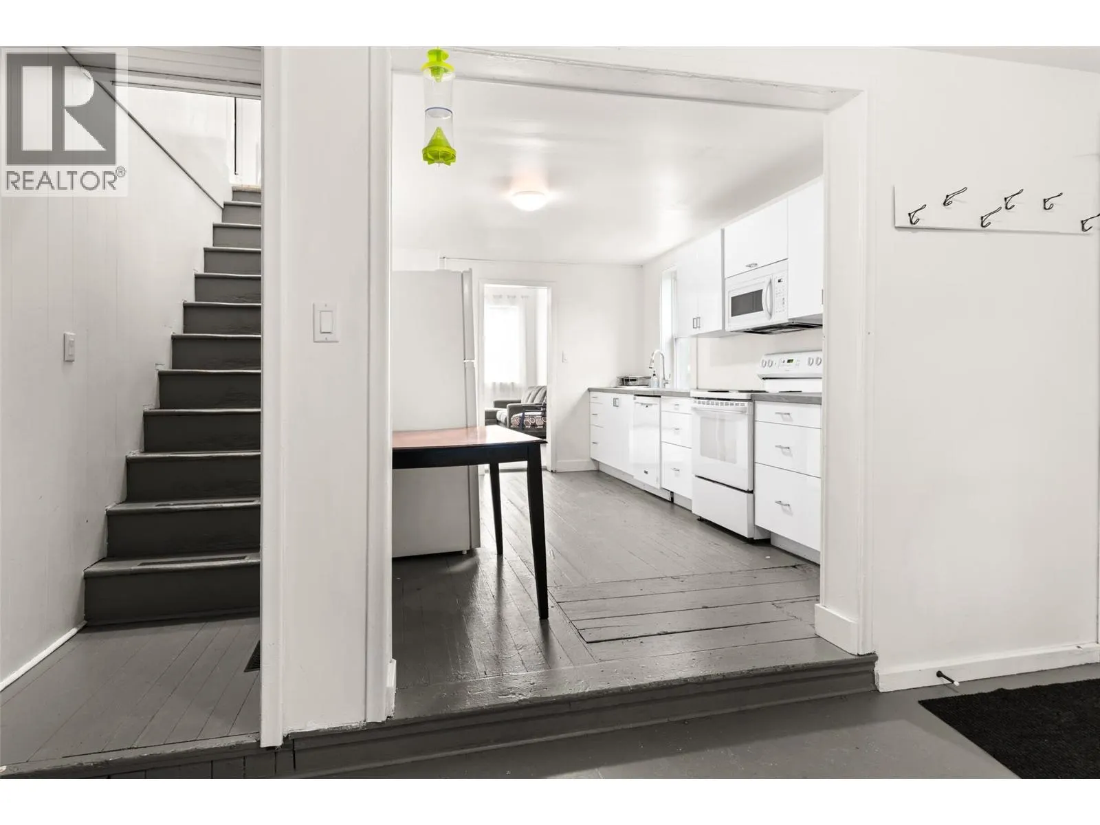 604 Fourth Street E