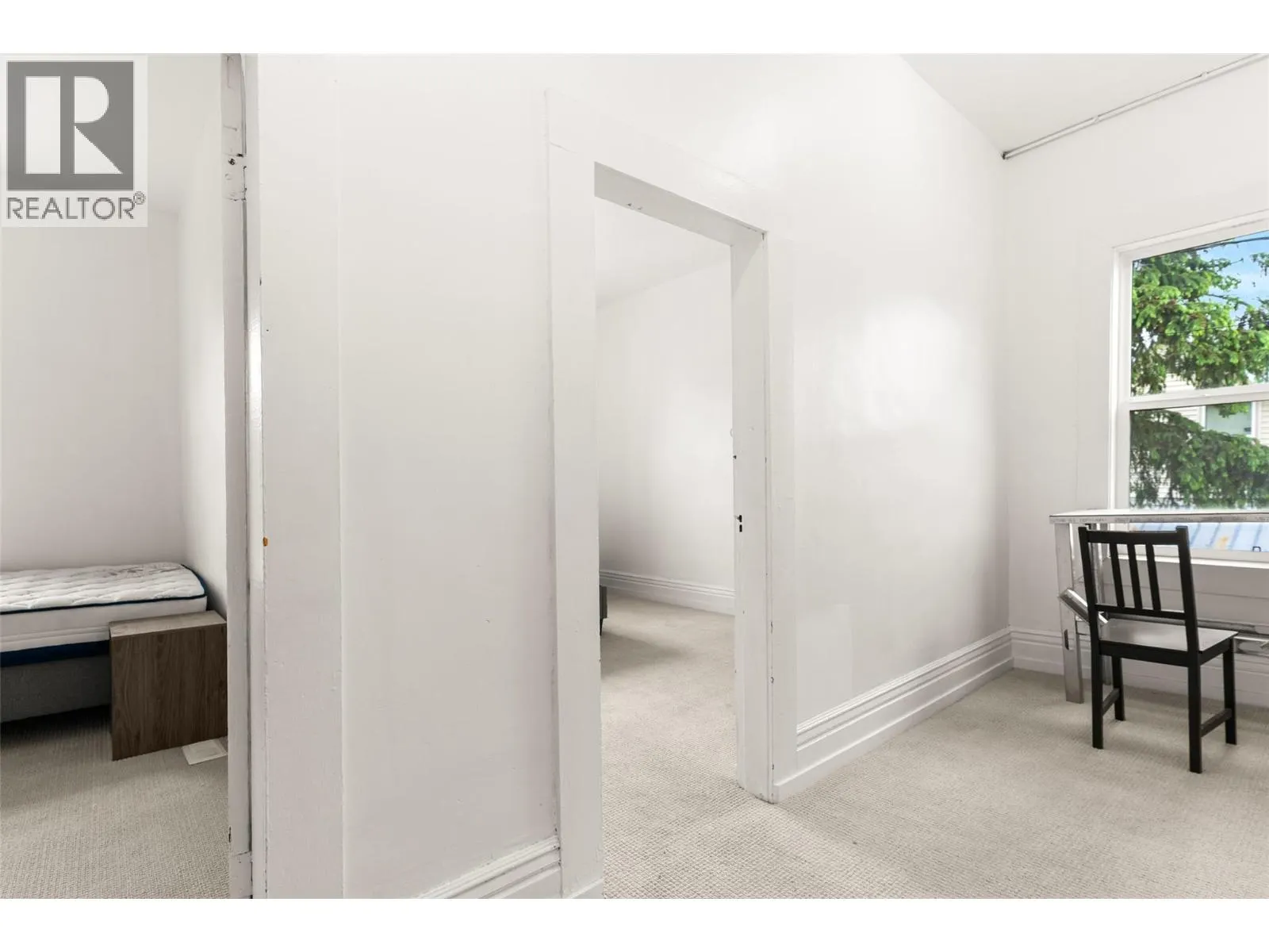 604 Fourth Street E