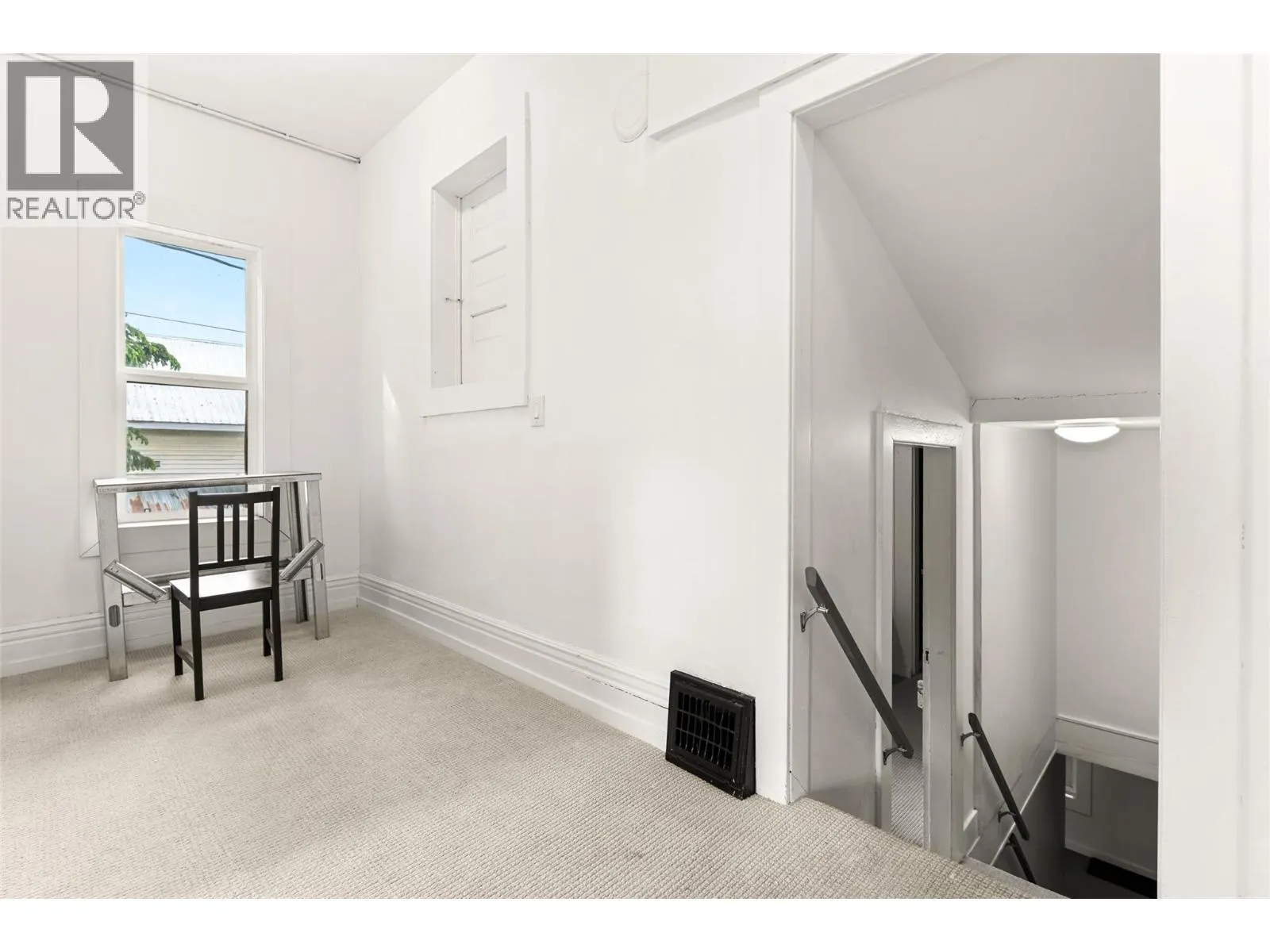 604 Fourth Street E