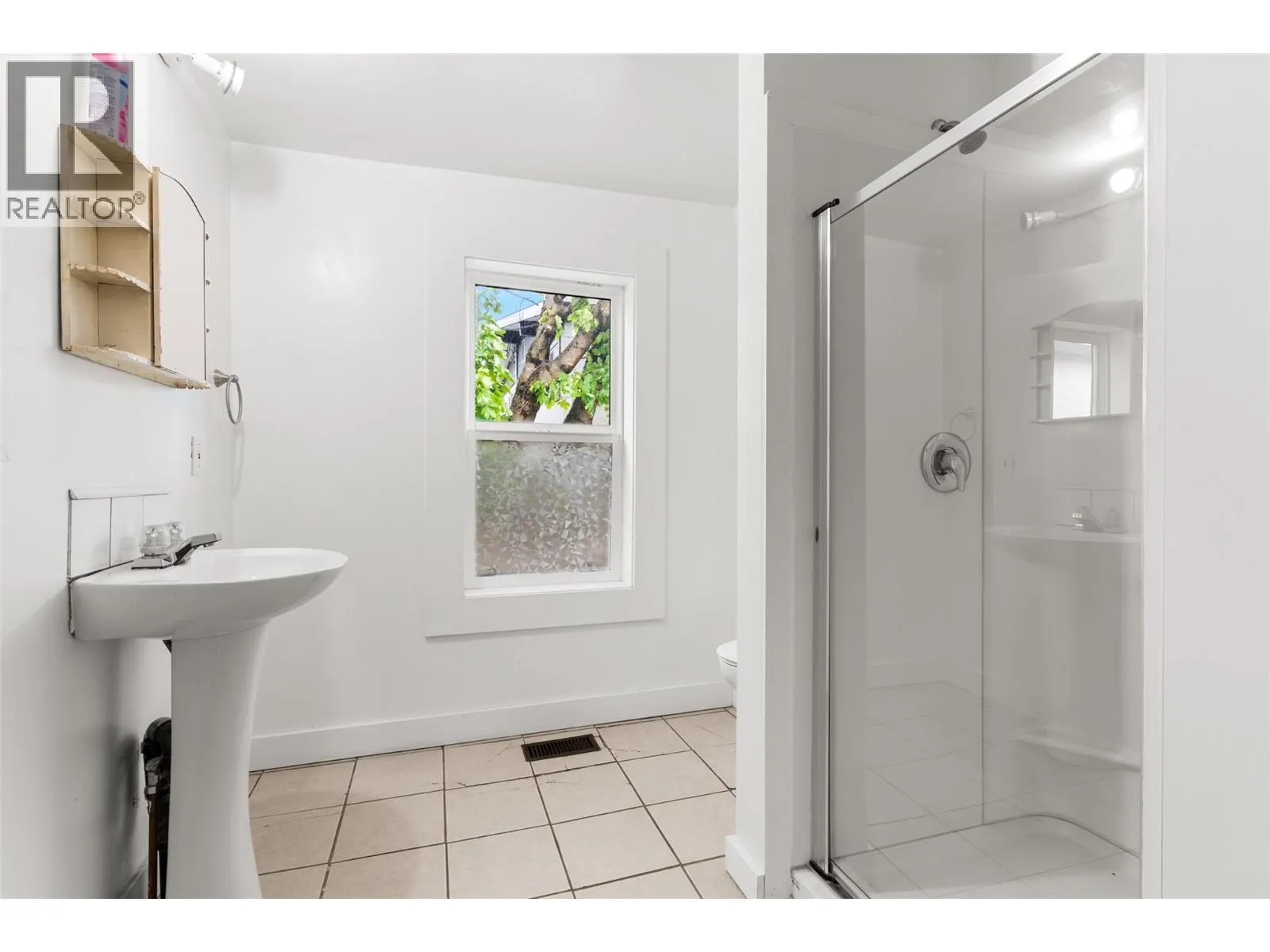 604 Fourth Street E