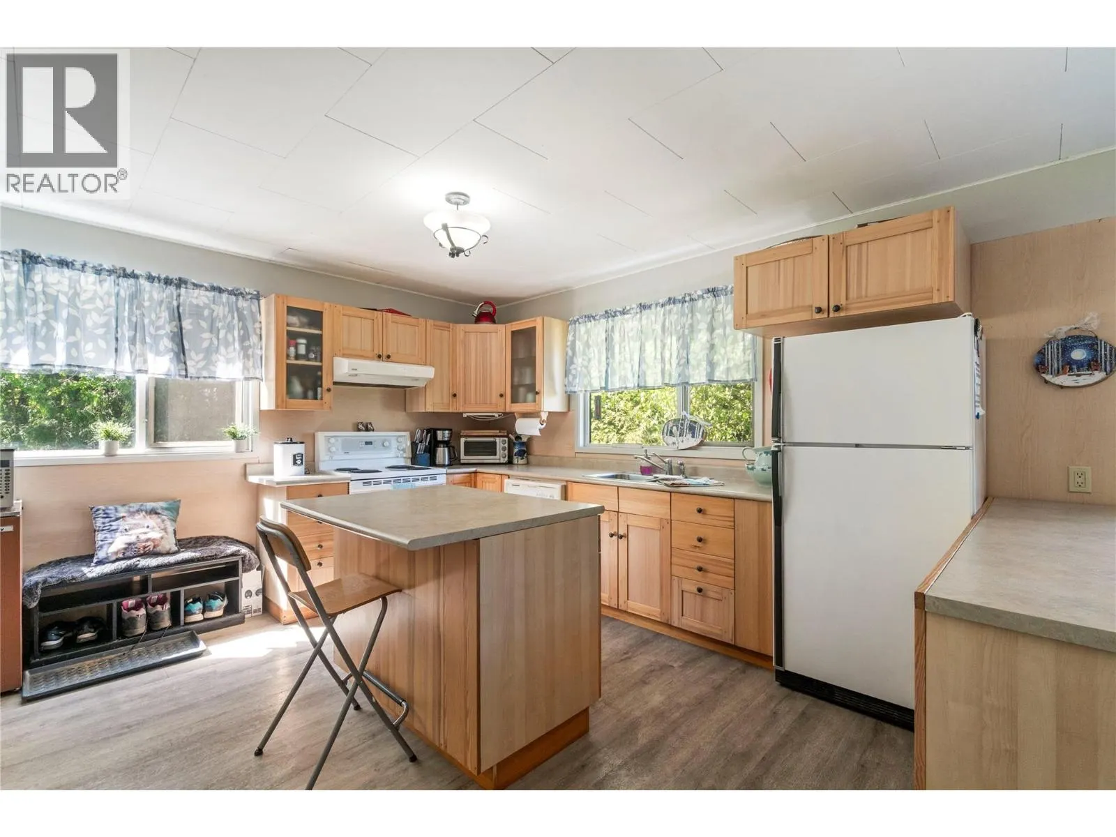 4265 Eagle Bay Road