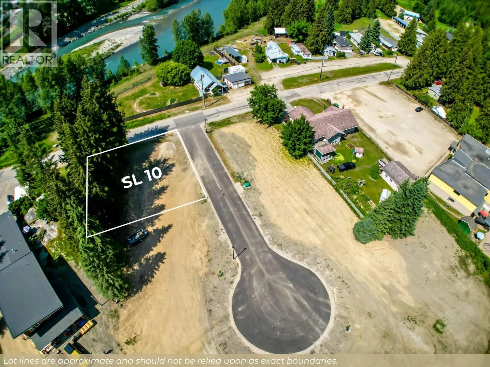 1-1445 Illecillewaet Road Lot# SL 10