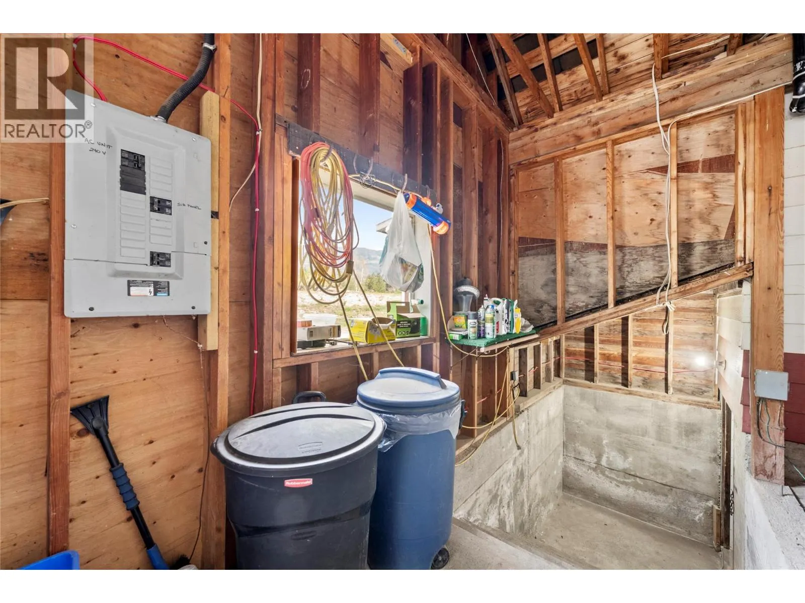 3381 Trinity Valley Road