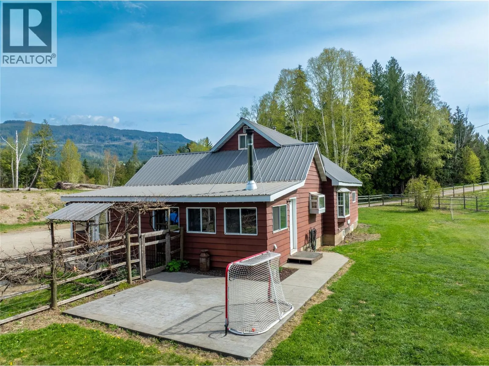 3381 Trinity Valley Road