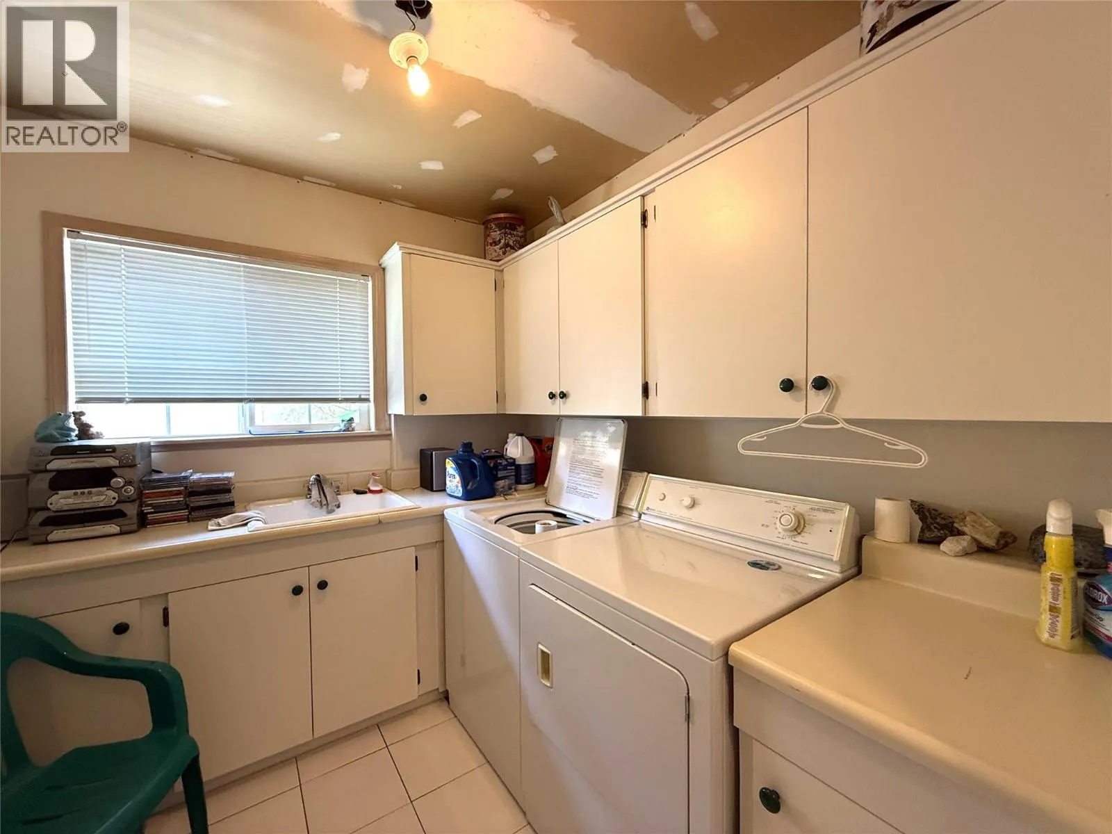 3461 Bodard Road