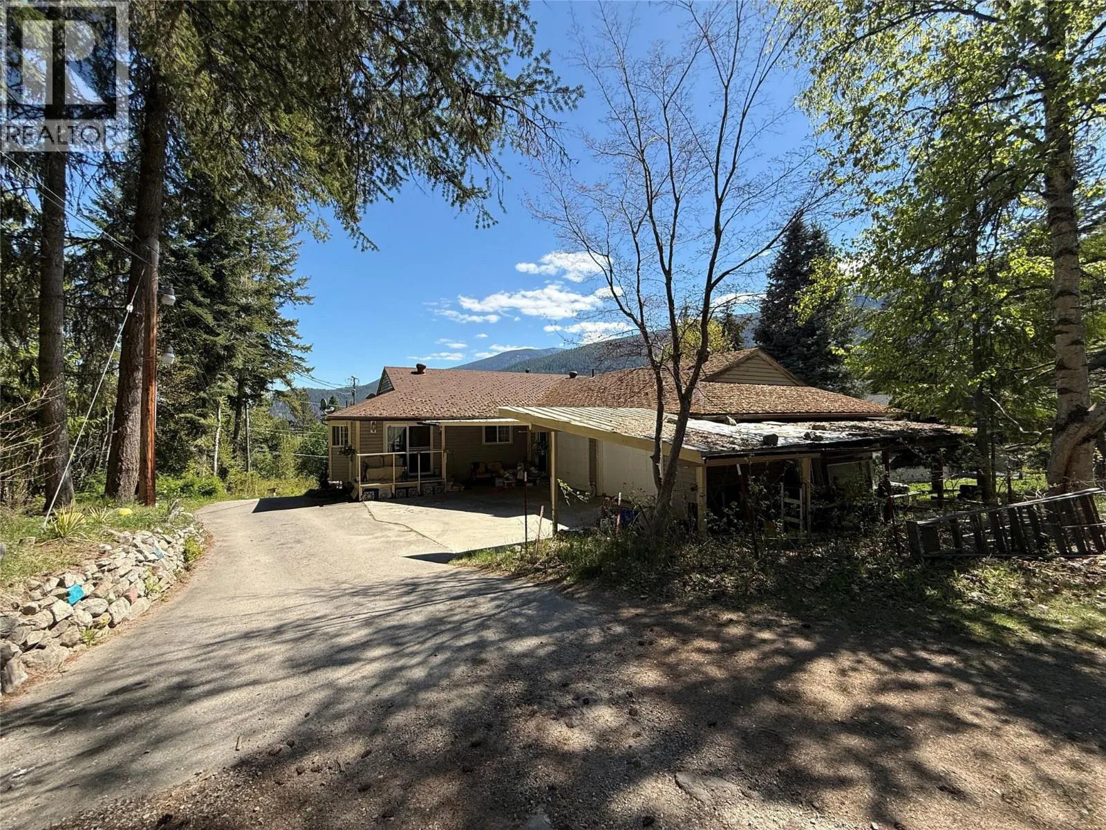 3461 Bodard Road