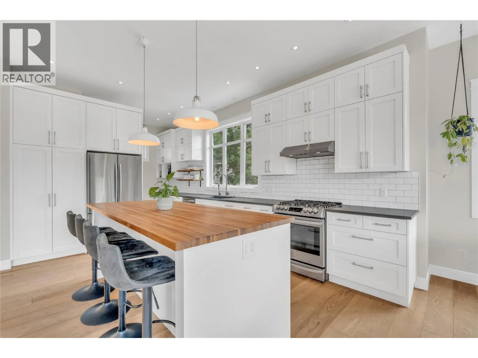 8388 Princeton Summerland Road