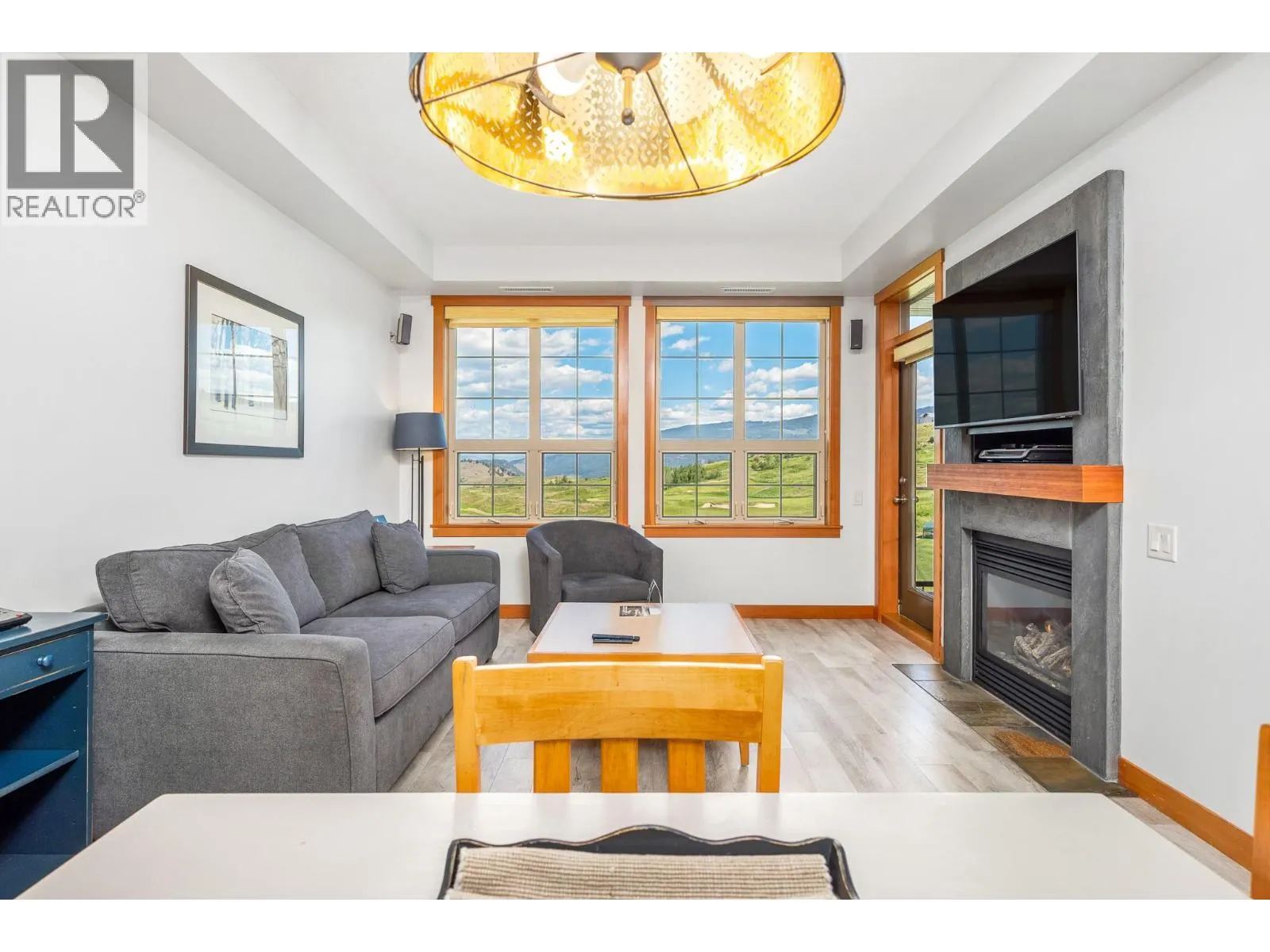 107 Village Centre Court Unit# 214