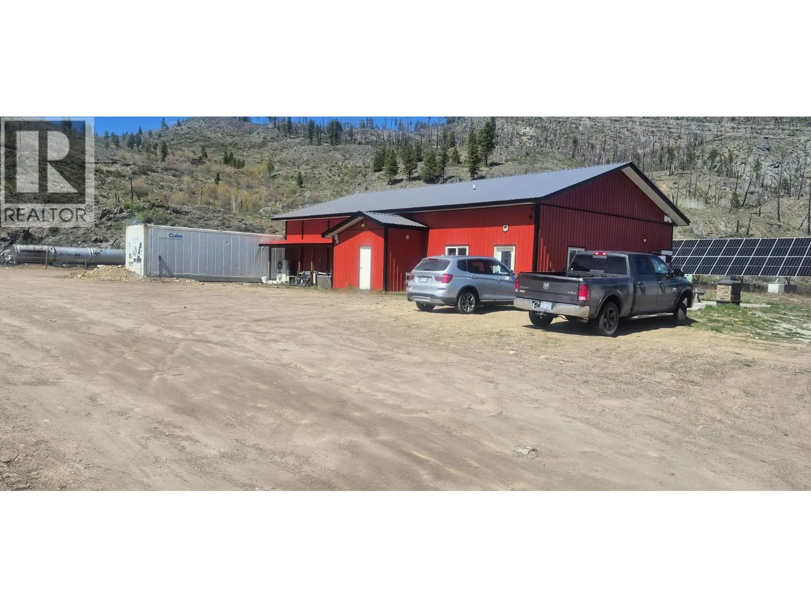 2825 33 Highway
