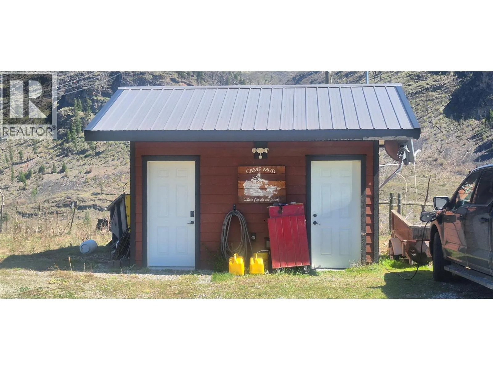 2825 33 Highway