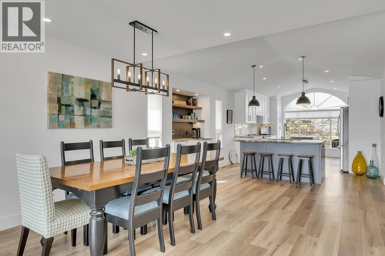 1405 Menu Road