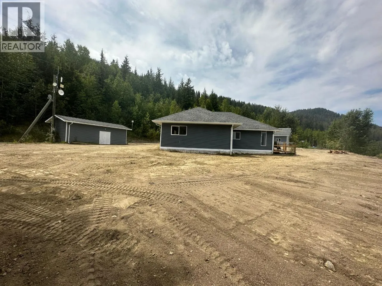 4652 Rose Crescent