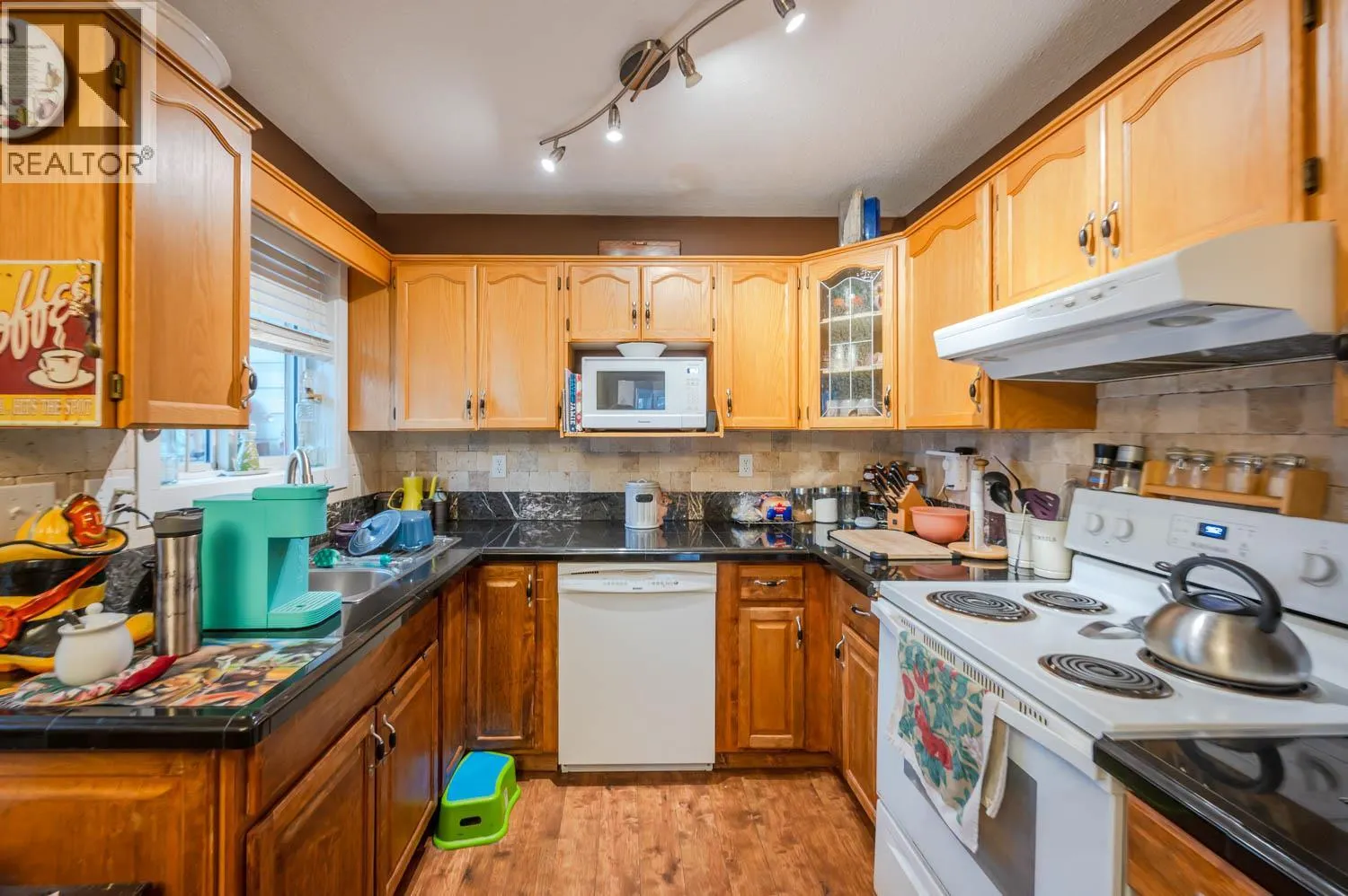 615 6TH Avenue Unit# 2
