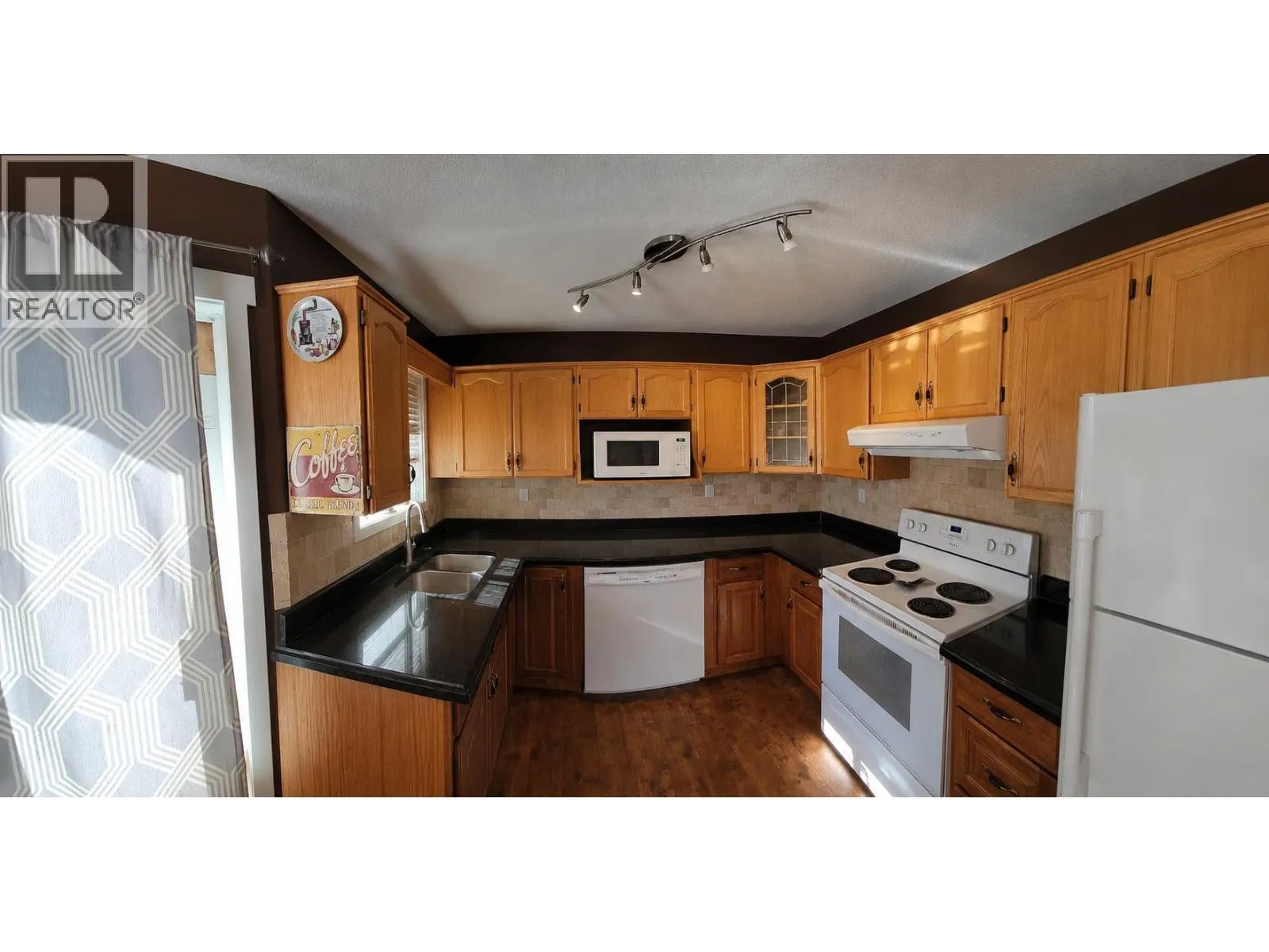 615 6TH Avenue Unit# 2