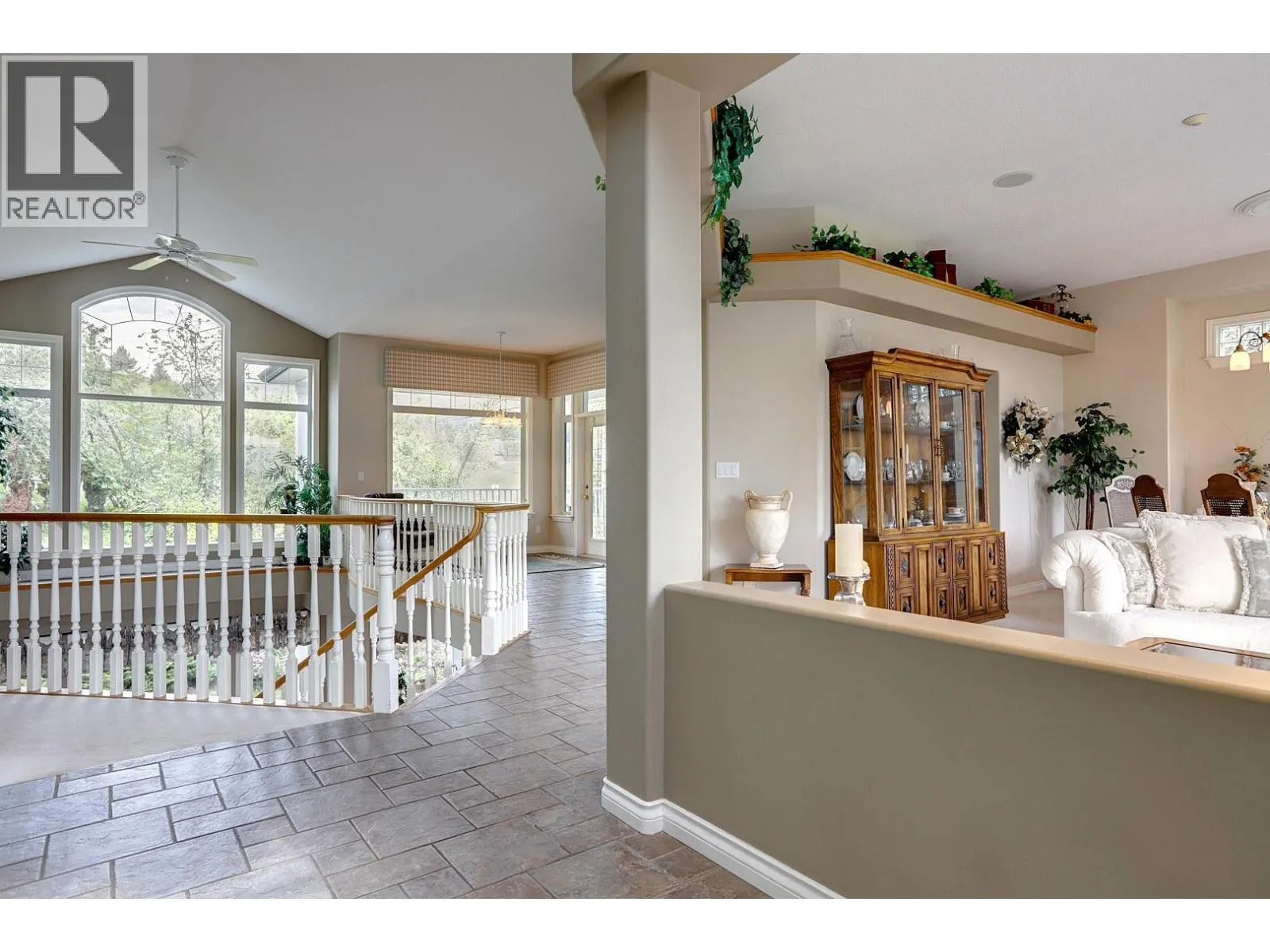 1101 Phoenix Drive