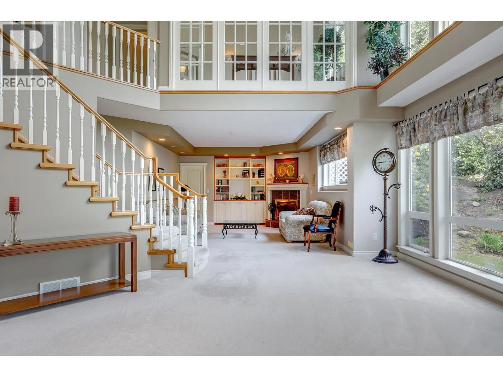 1101 Phoenix Drive
