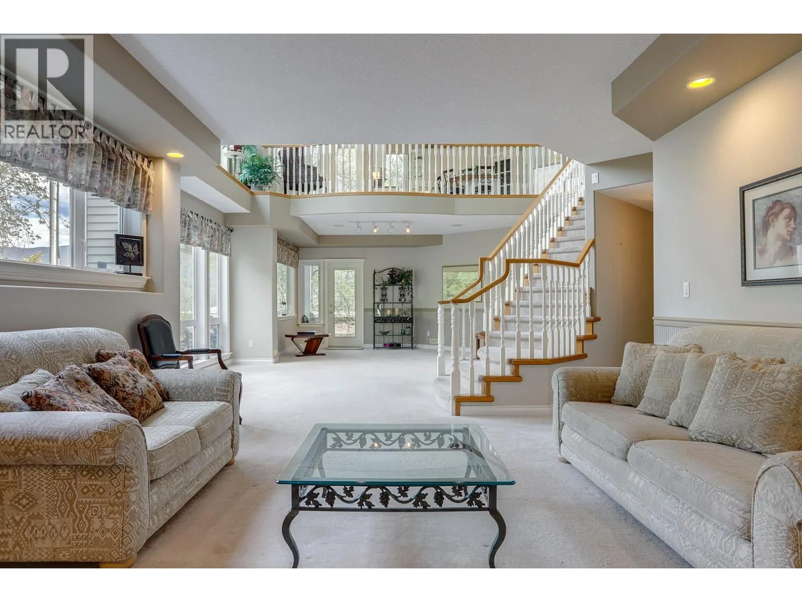 1101 Phoenix Drive