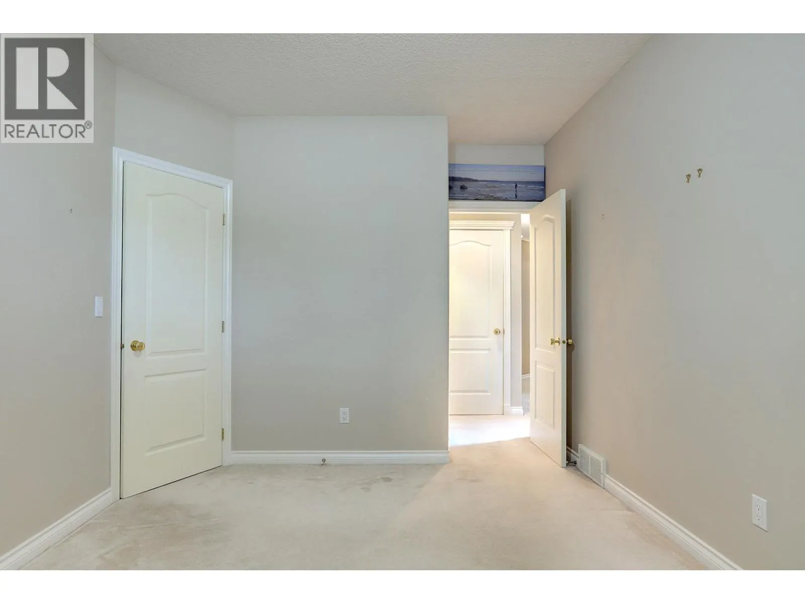1101 Phoenix Drive