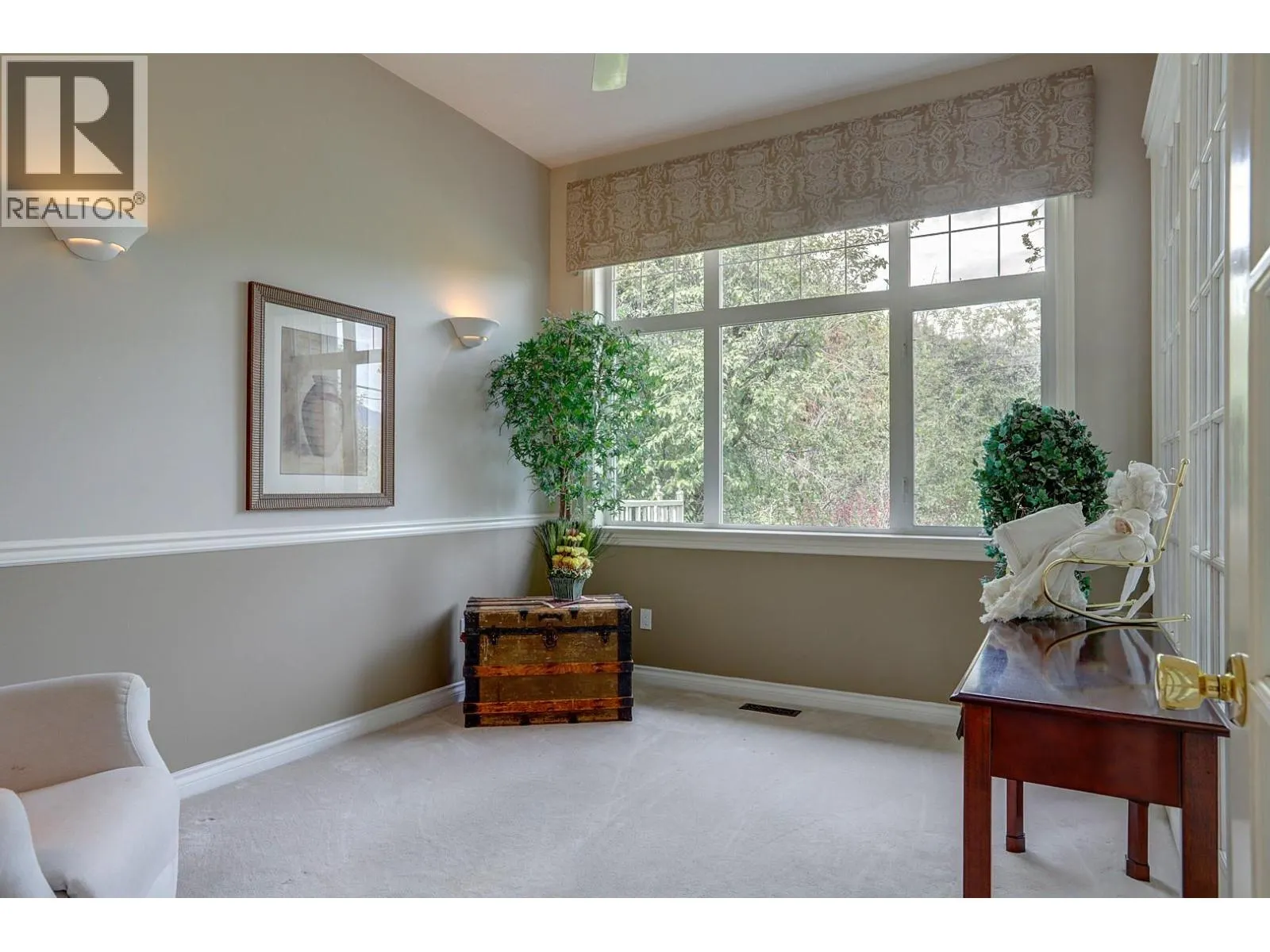 1101 Phoenix Drive