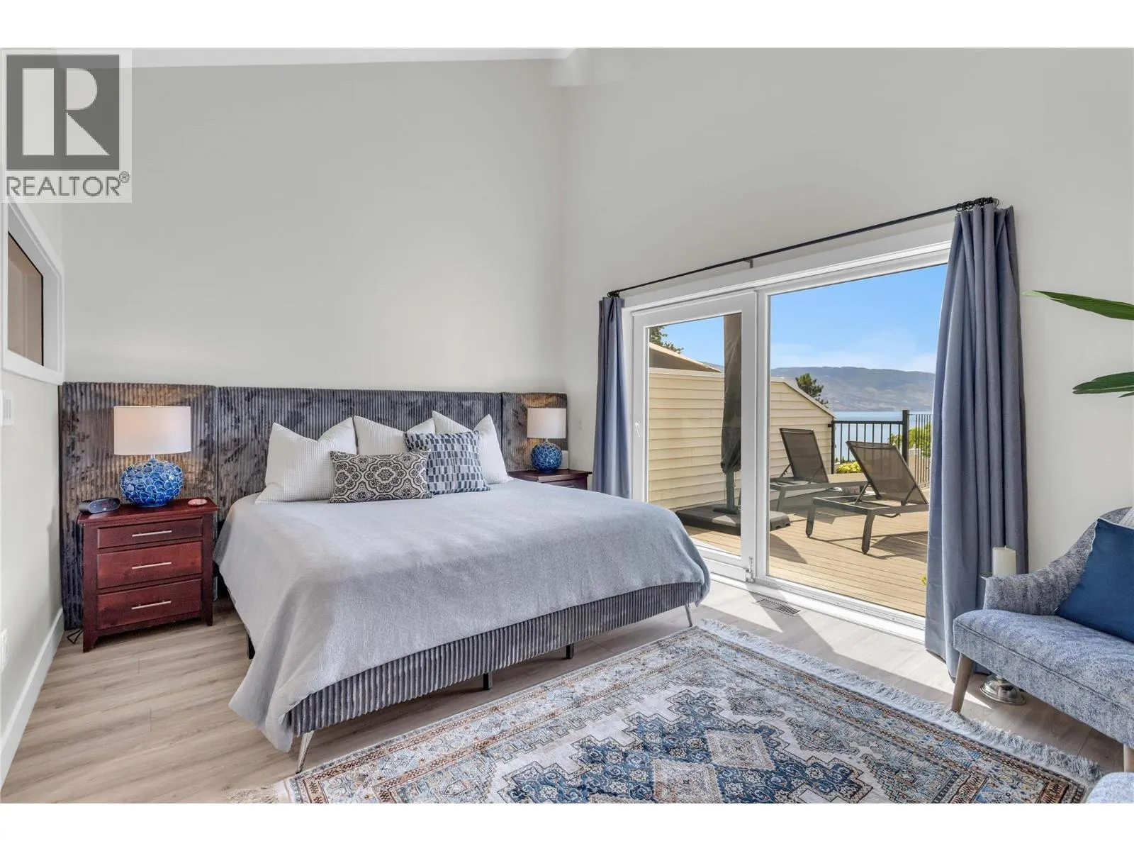 4004 Bluebird Road Unit# 303
