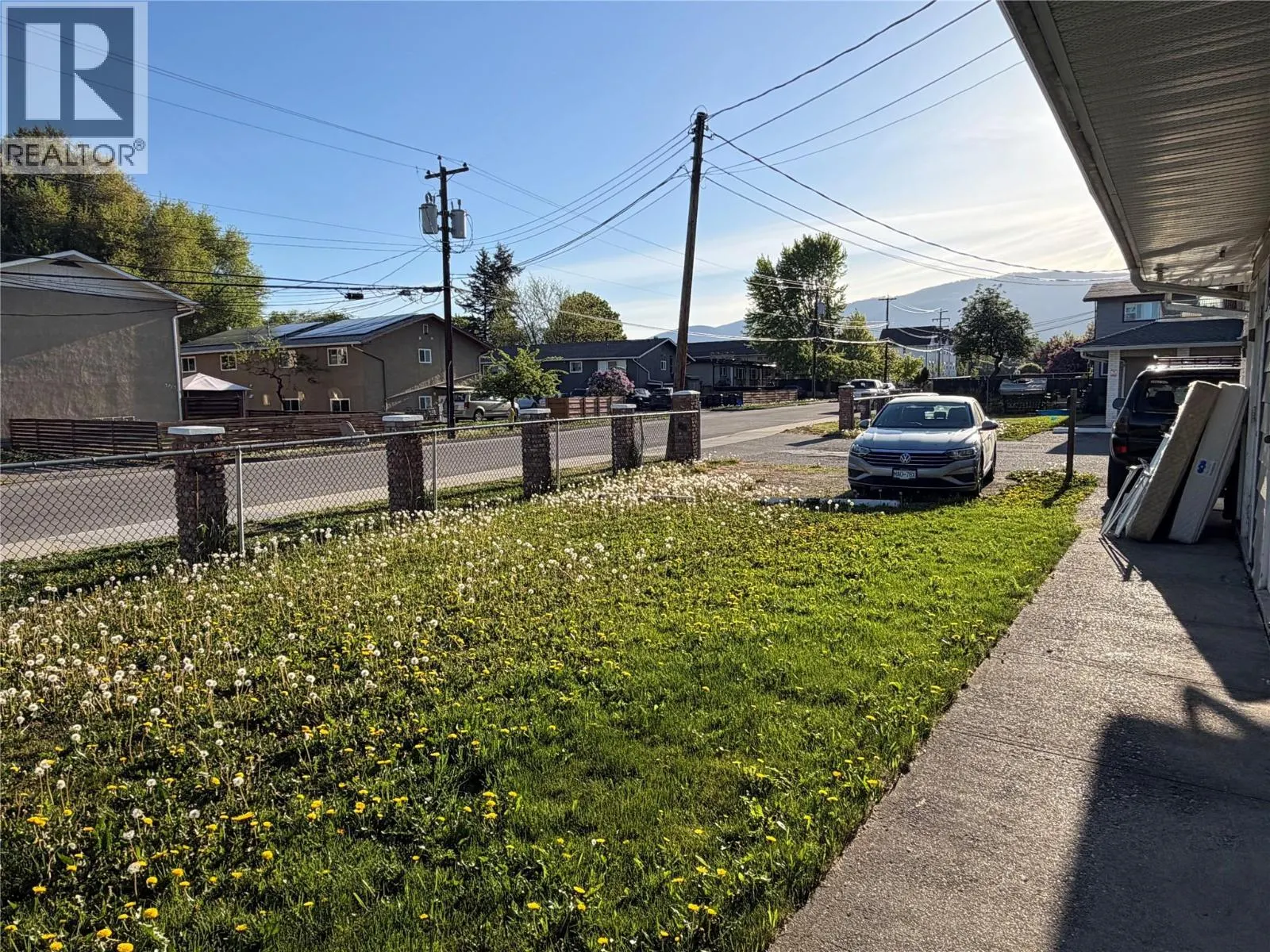 3710-3712 24 Avenue