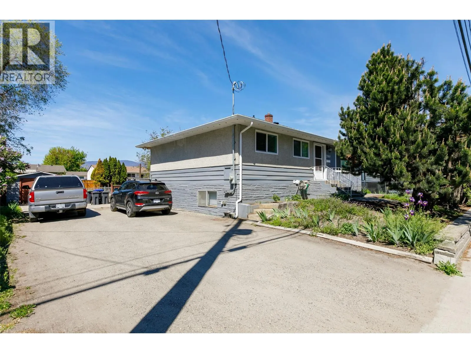 2880 Gordon Drive