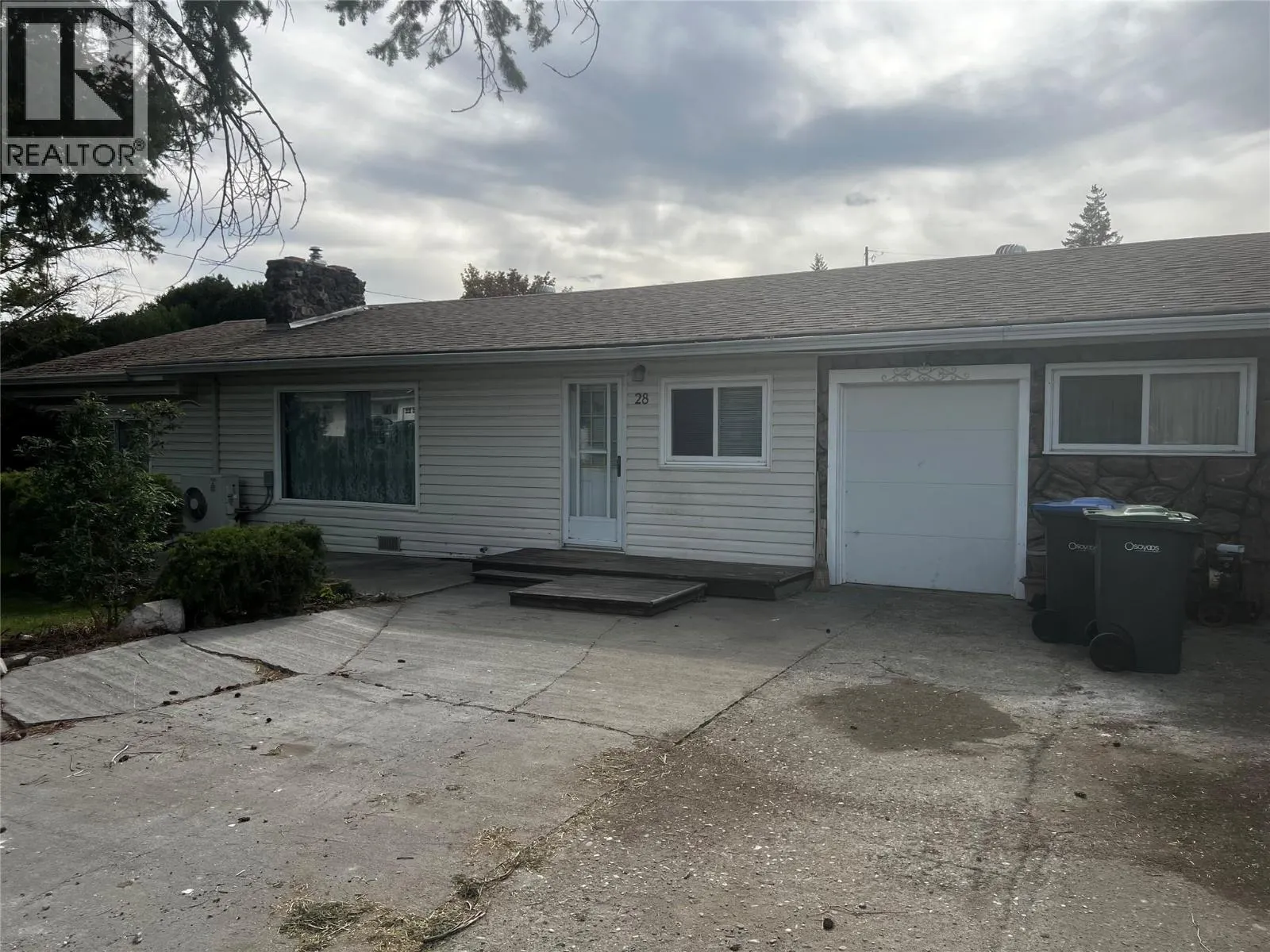 28 Willow Crescent