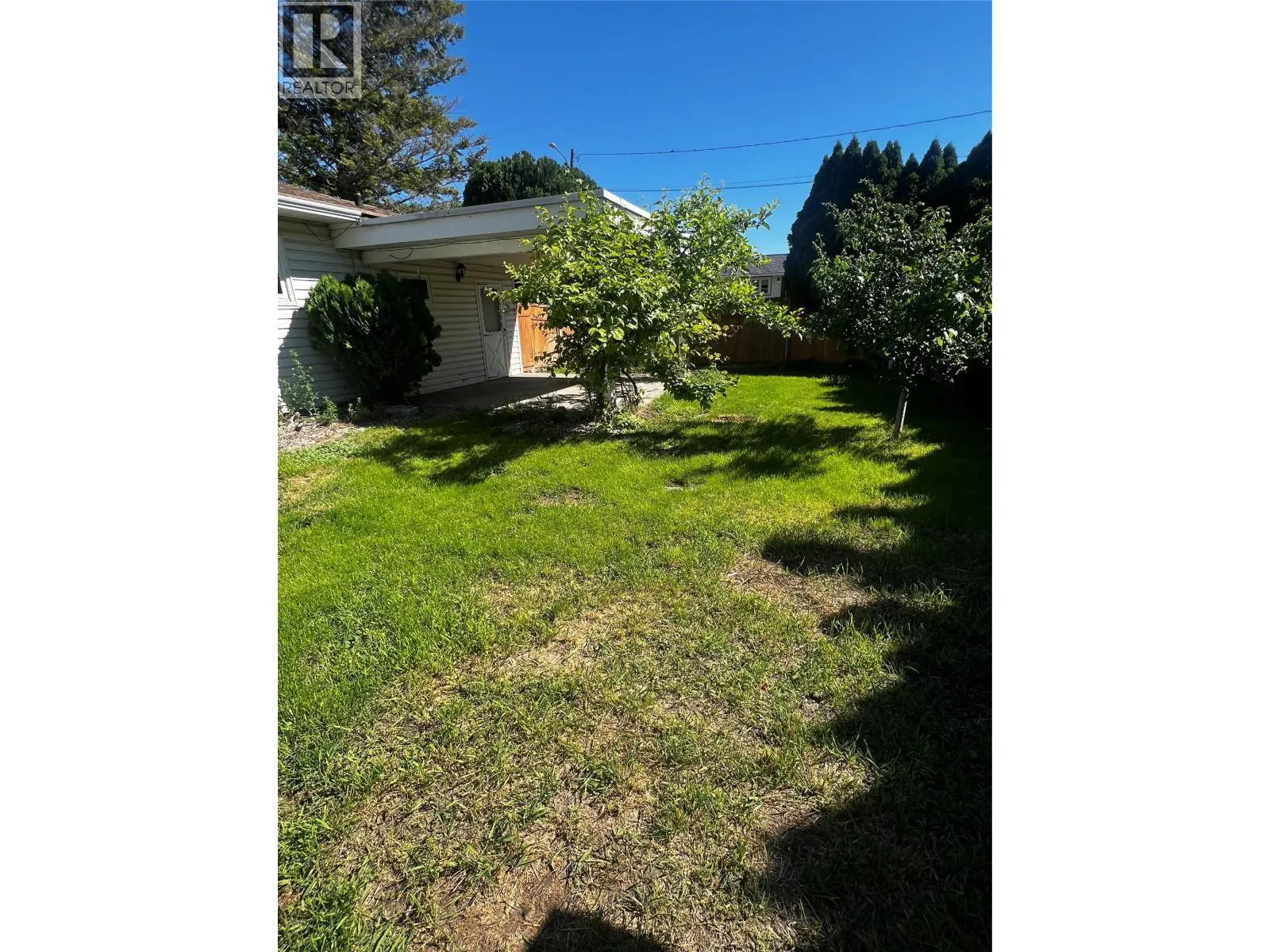 28 Willow Crescent