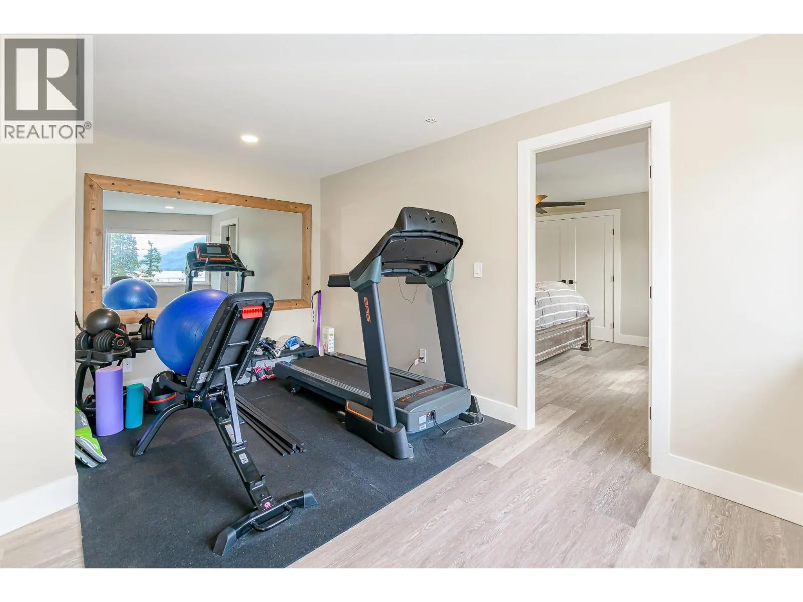 3525 Enderby Mabel Lake Road Unit# 1