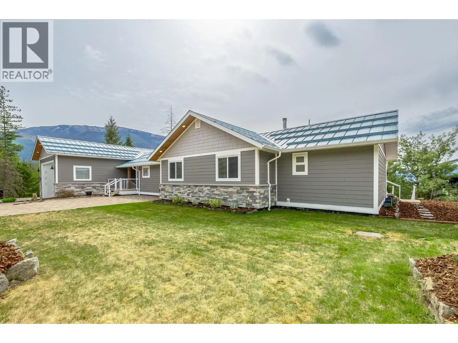 3525 Enderby Mabel Lake Road Unit# 1