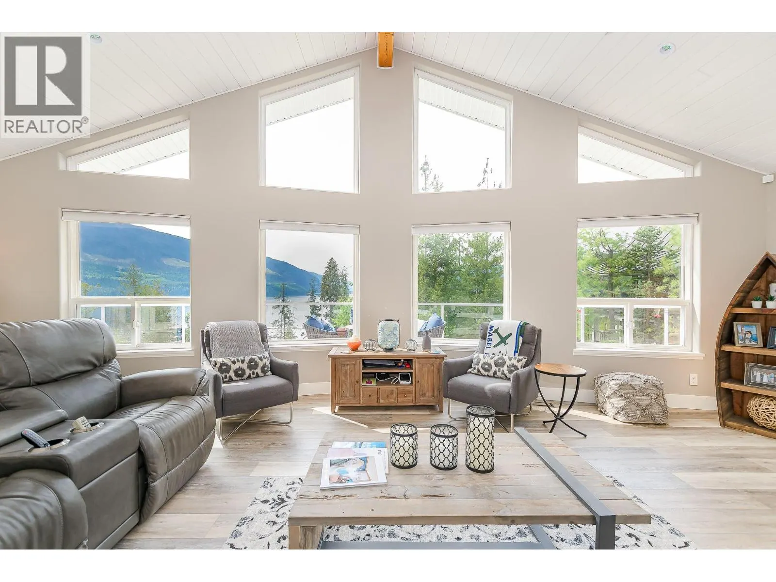 3525 Enderby Mabel Lake Road Unit# 1