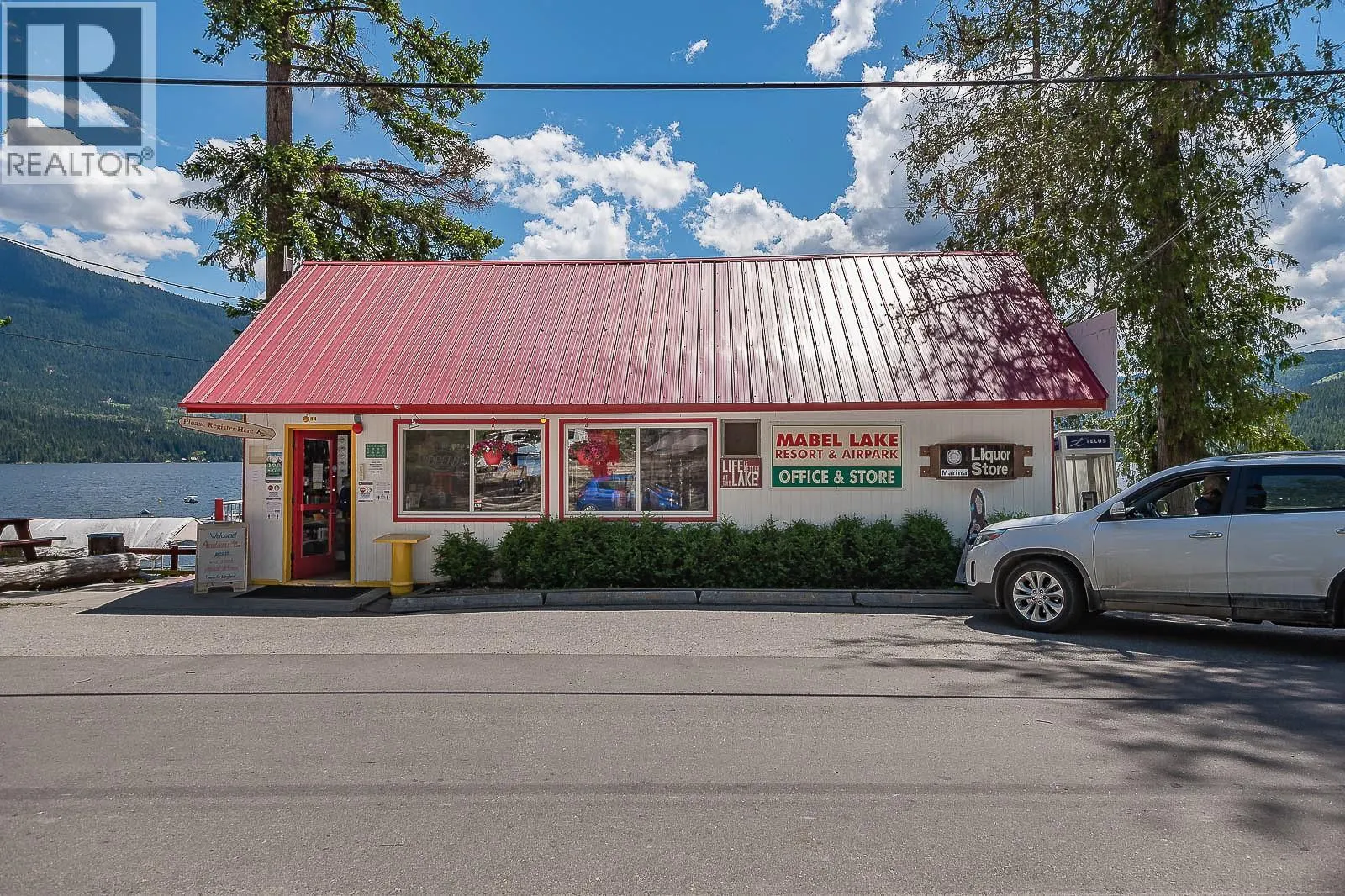 3525 Enderby Mabel Lake Road Unit# 1