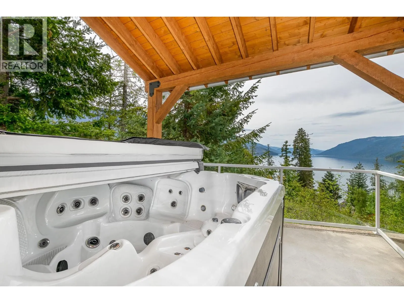 3525 Enderby Mabel Lake Road Unit# 1