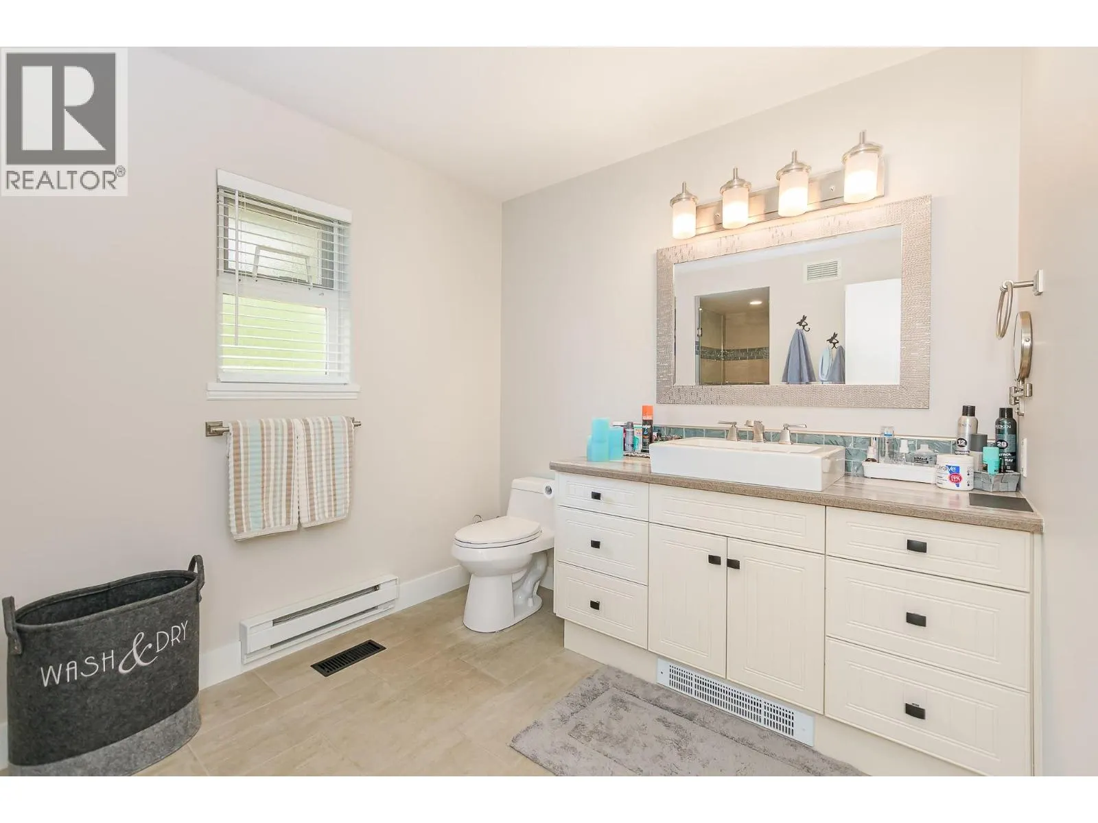 3525 Enderby Mabel Lake Road Unit# 1