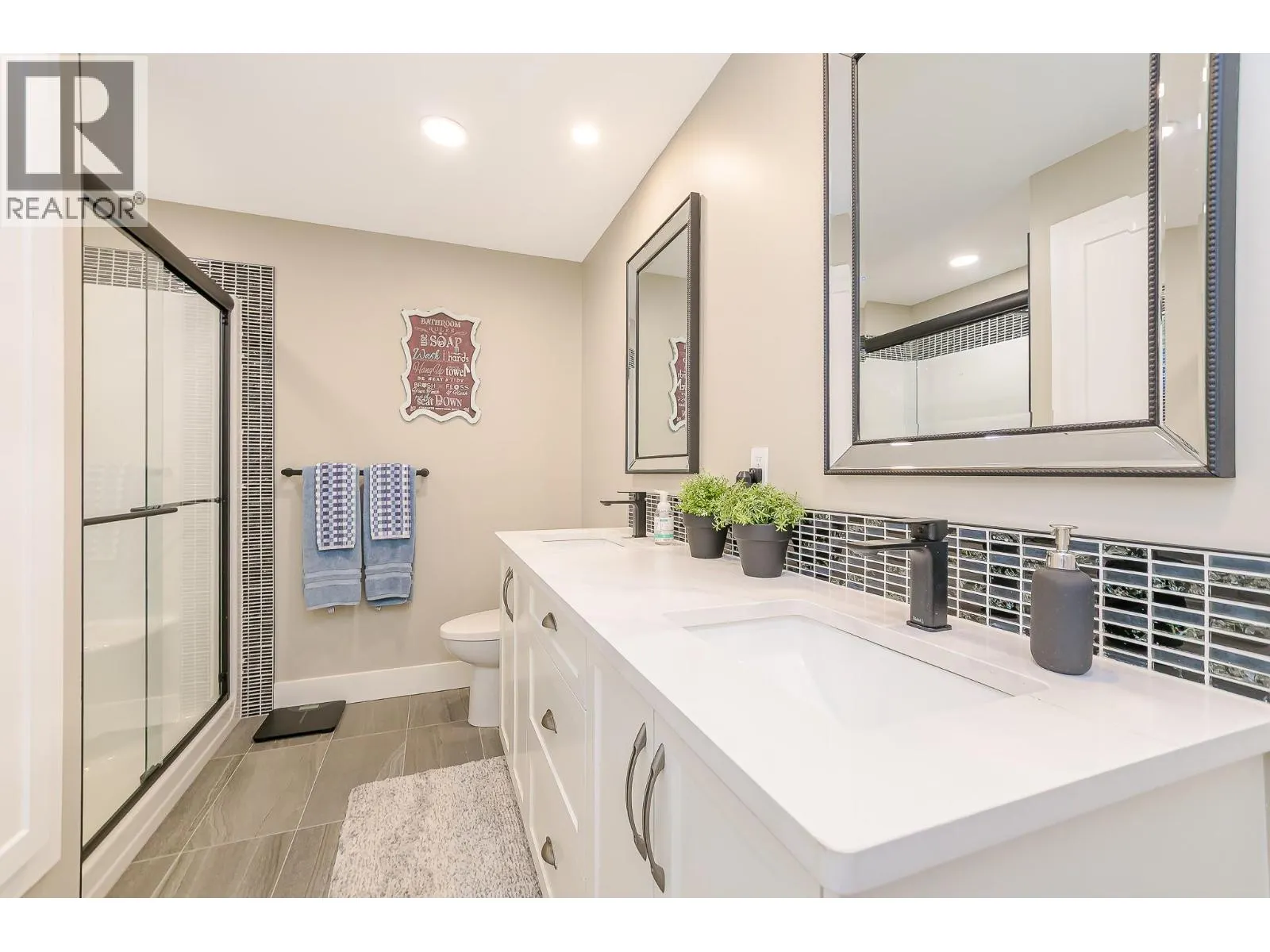 3525 Enderby Mabel Lake Road Unit# 1