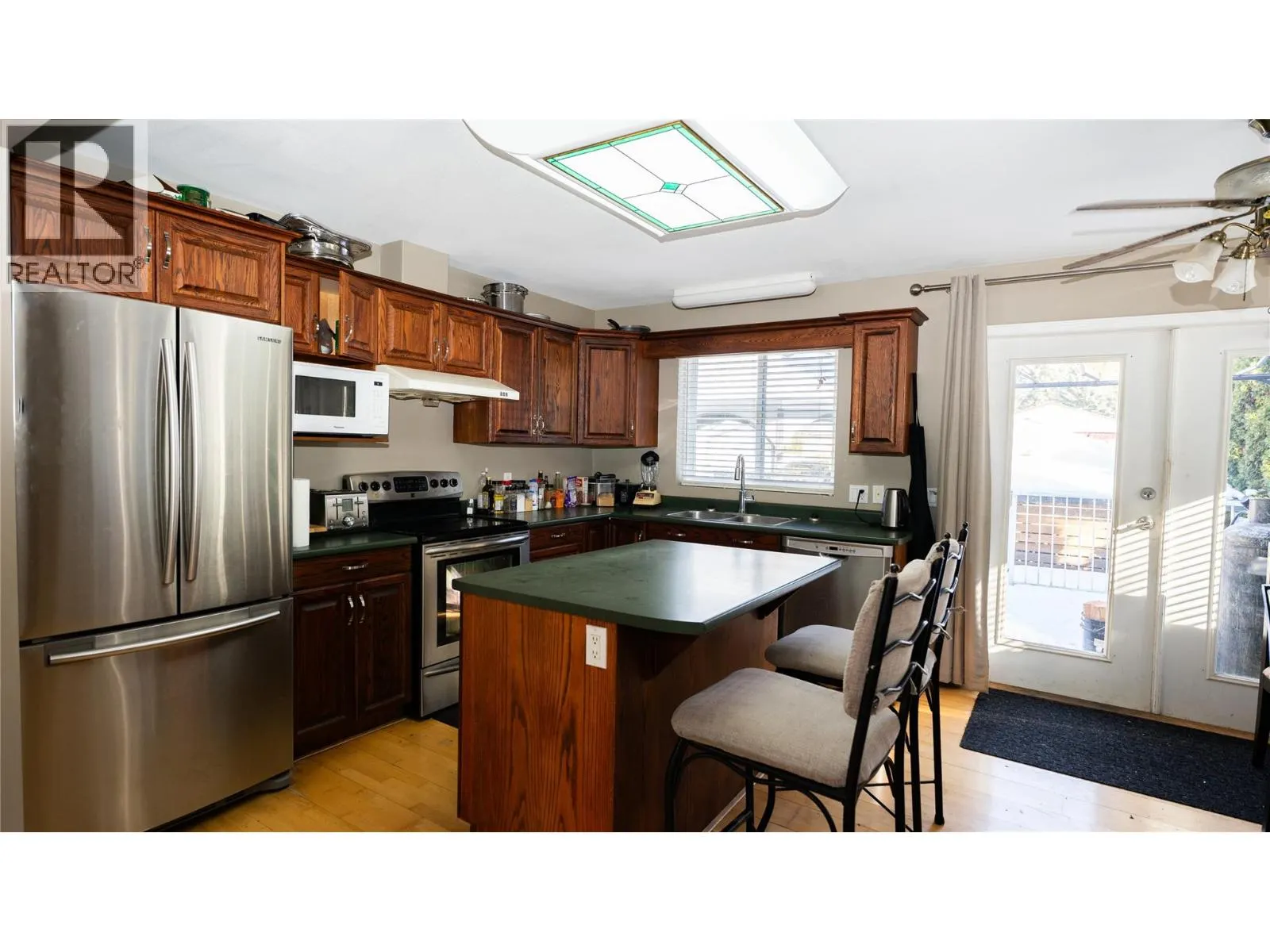 401 Gillis Avenue