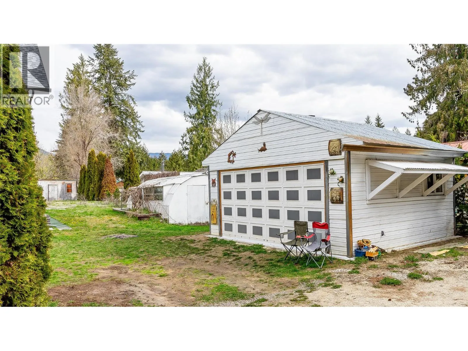 401 Gillis Avenue