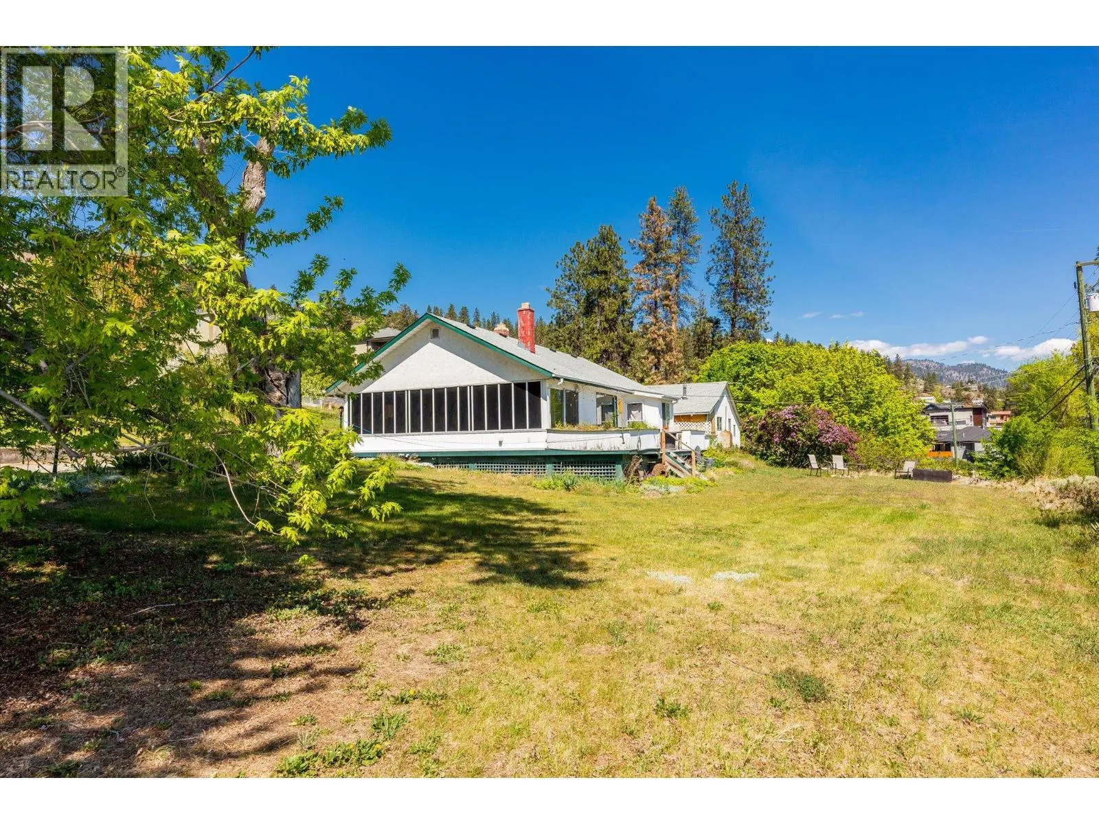 6488 Renfrew Road
