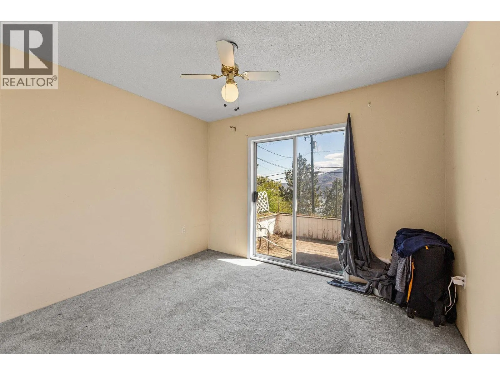 6488 Renfrew Road