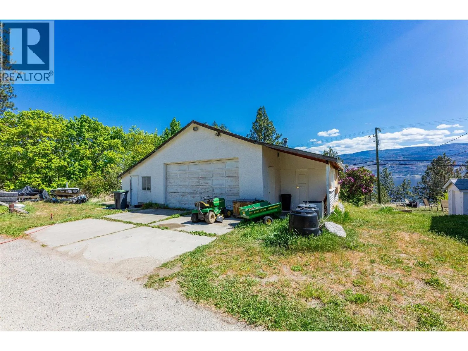6488 Renfrew Road