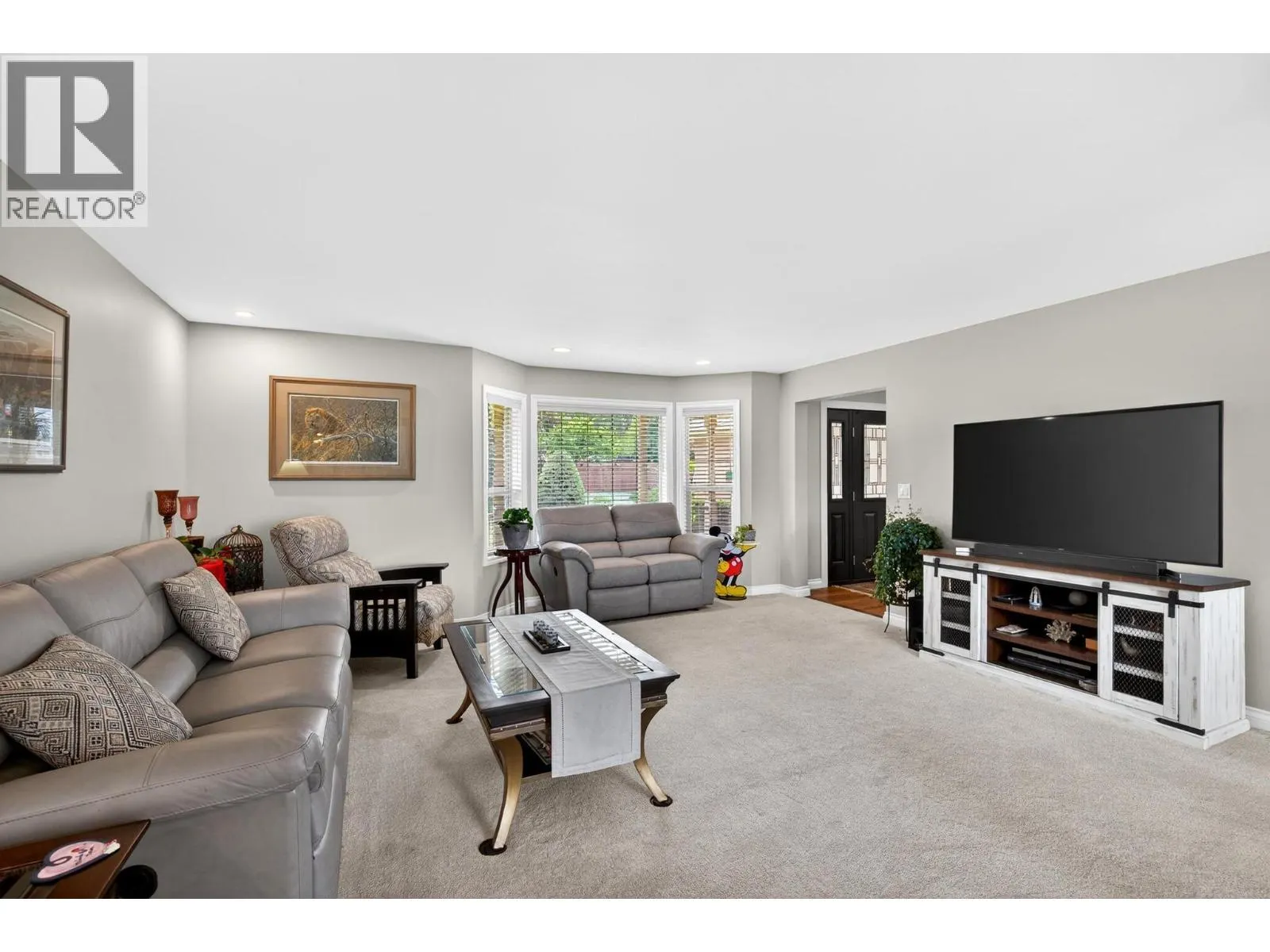 1544 Woodridge Road
