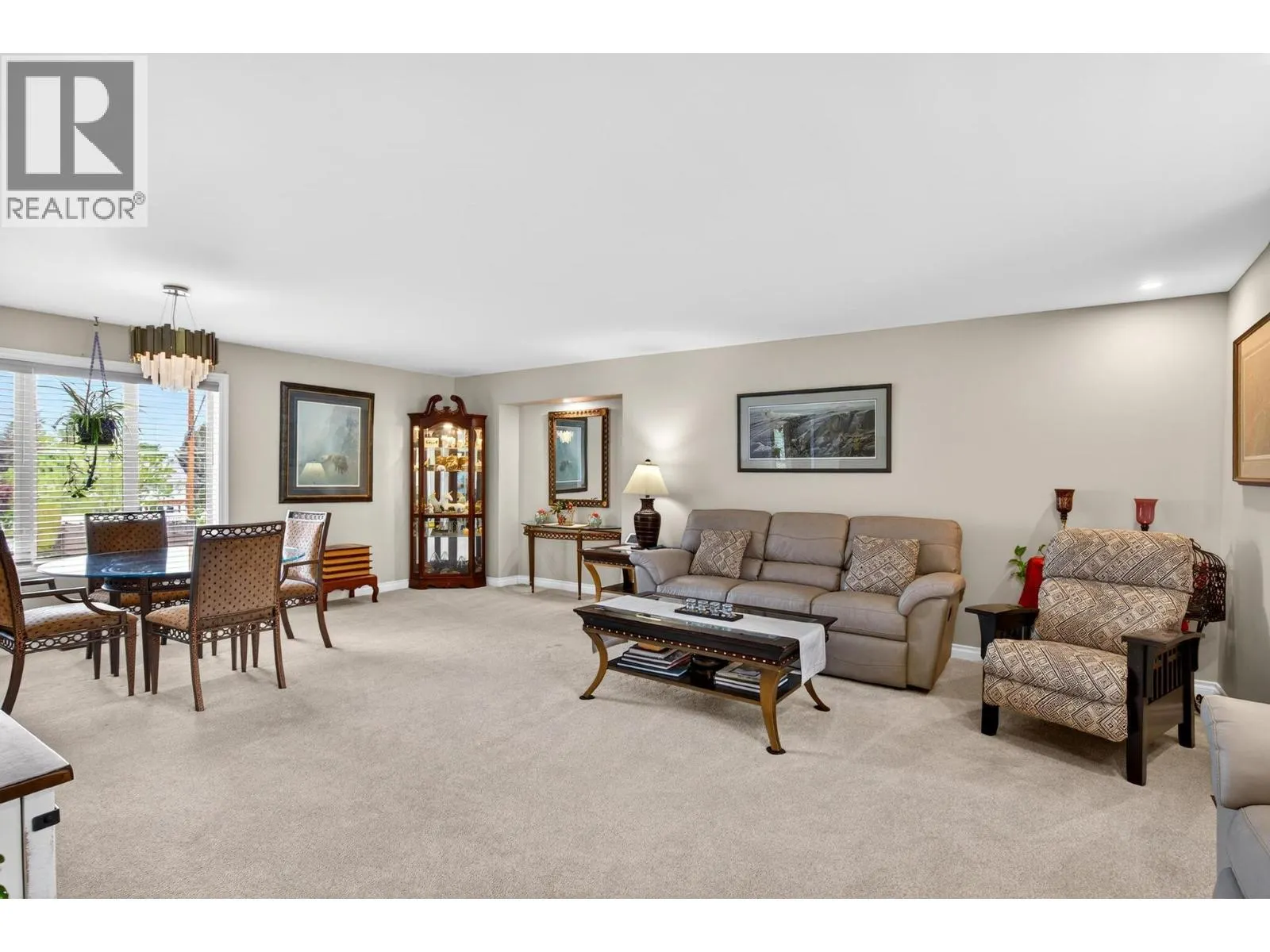 1544 Woodridge Road