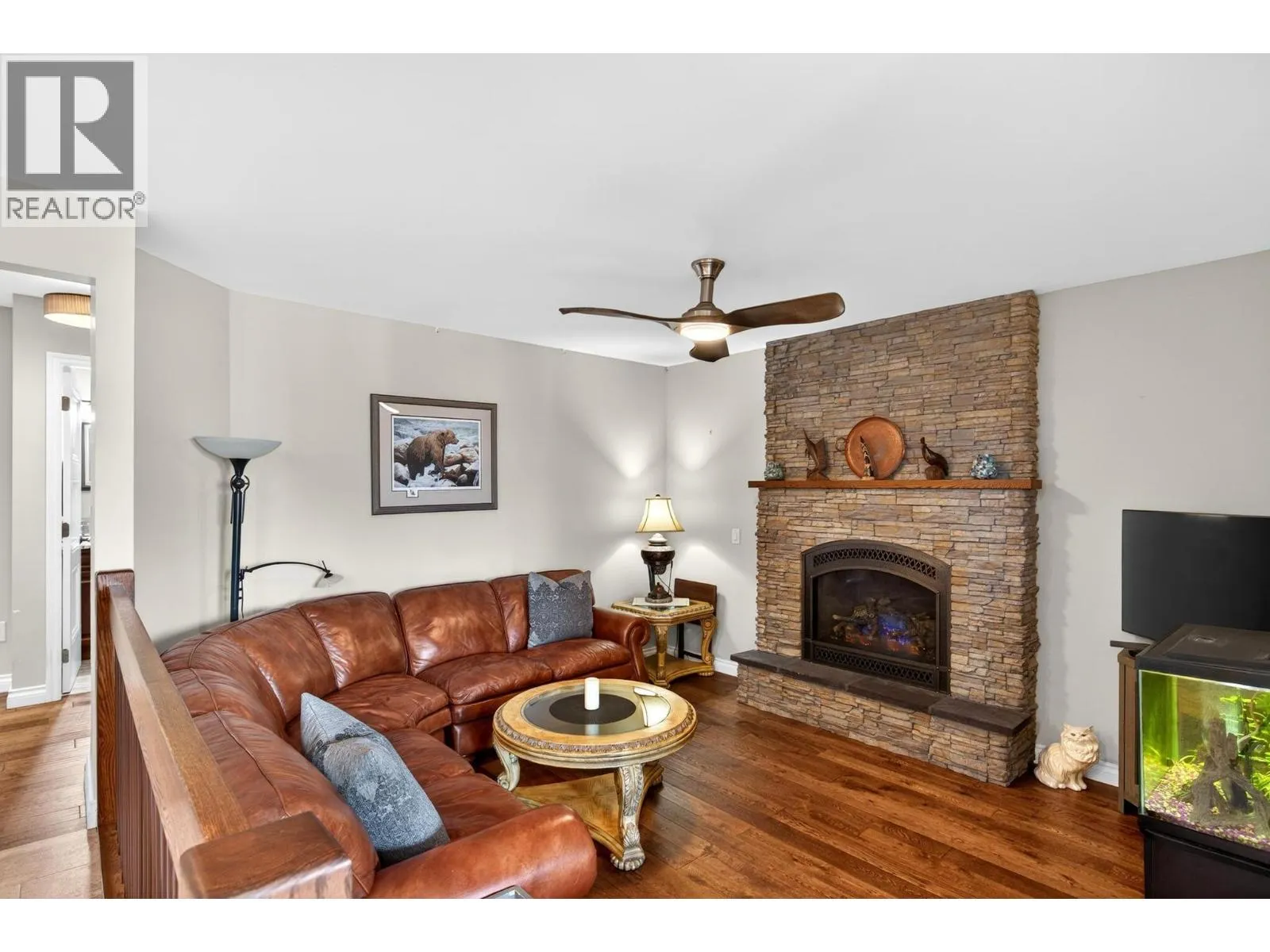 1544 Woodridge Road