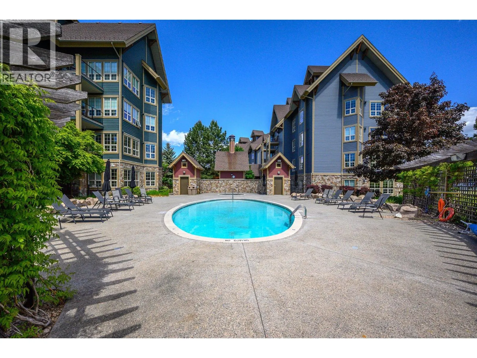 105 Village Centre Court Unit# 126